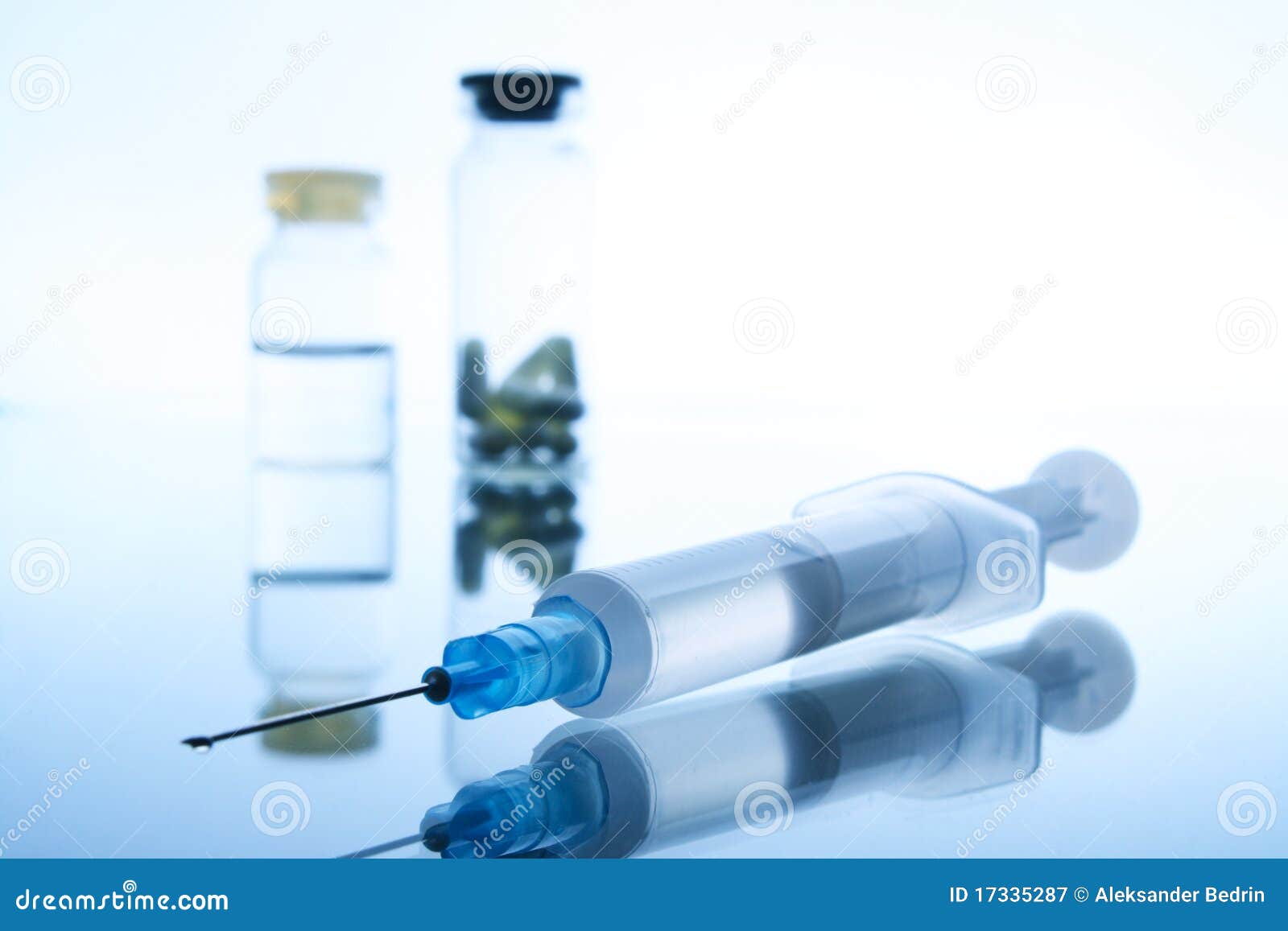 syringe . medicament medicine healthcare