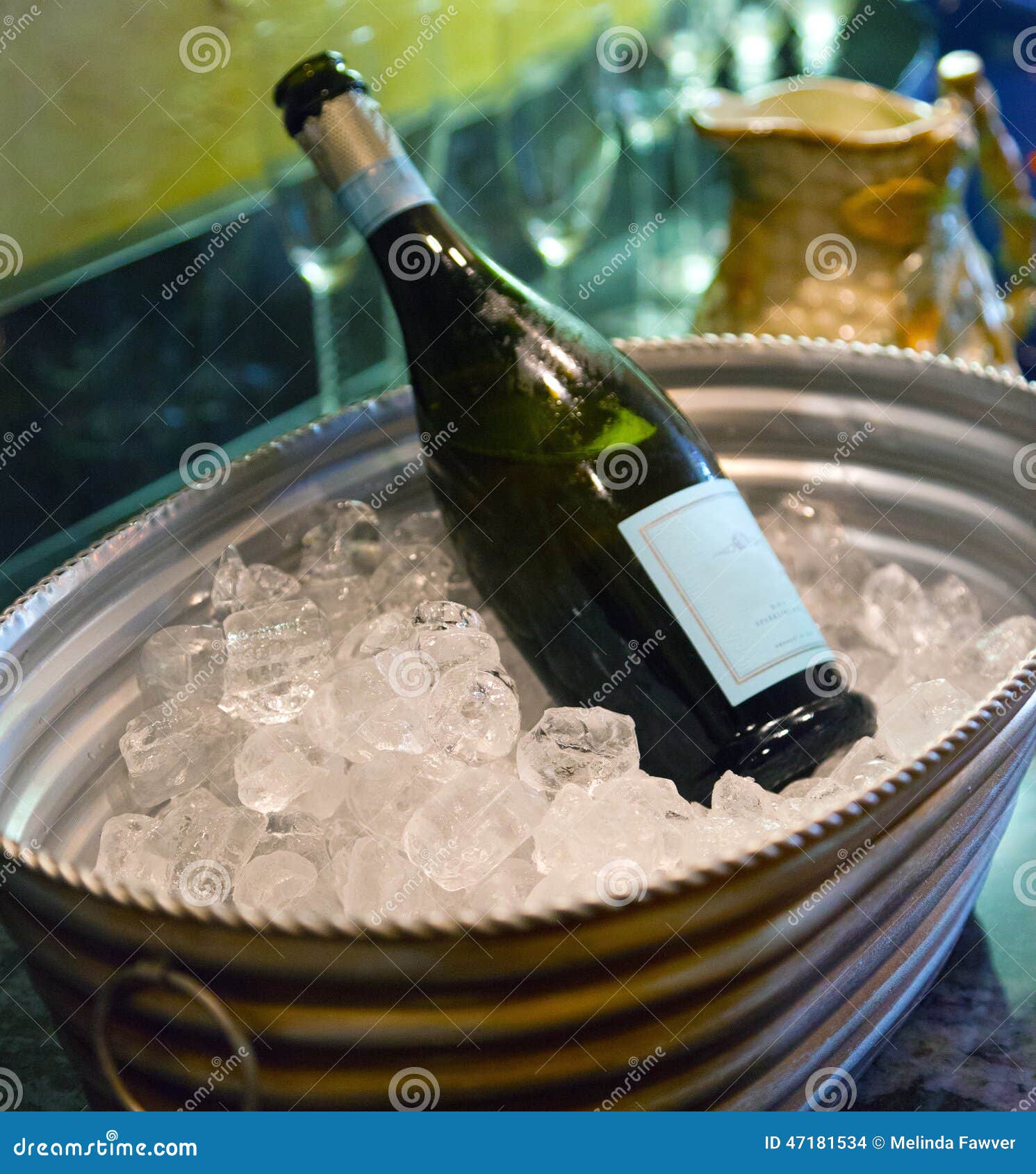 [Obrazek: szampan-na-lodzie-47181534.jpg]