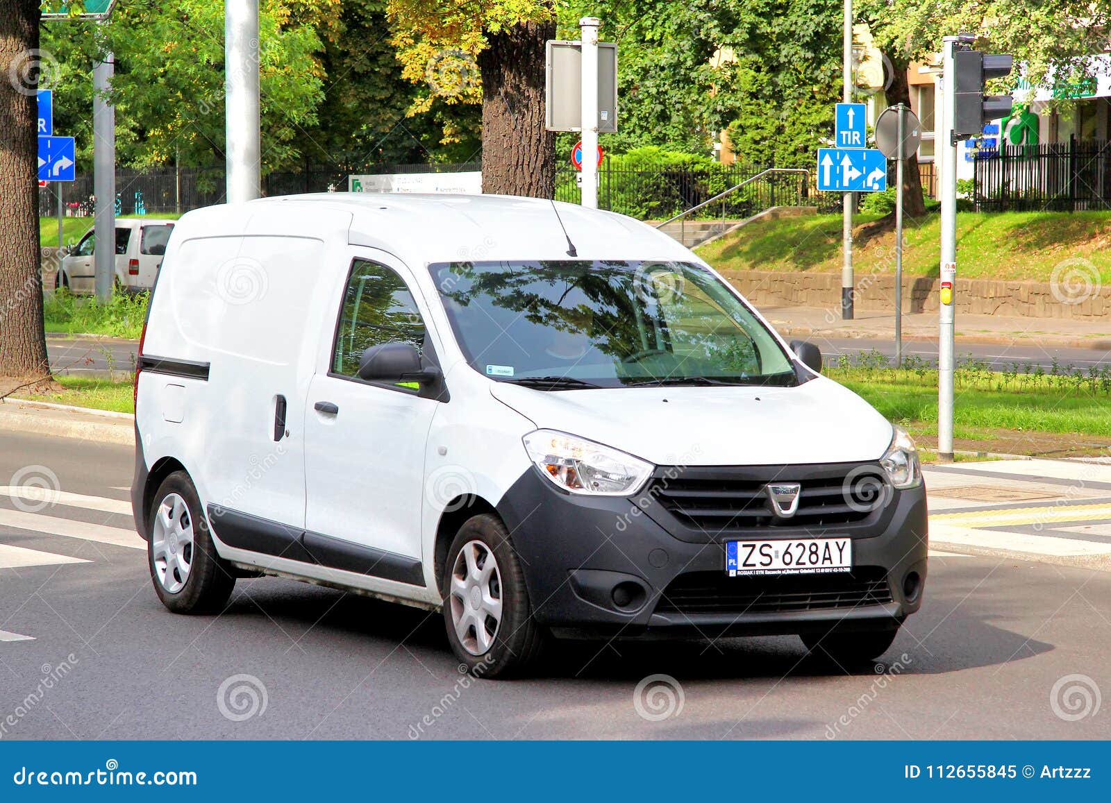 Dacia Dokker editorial image. Image of compact, capacious - 112655845