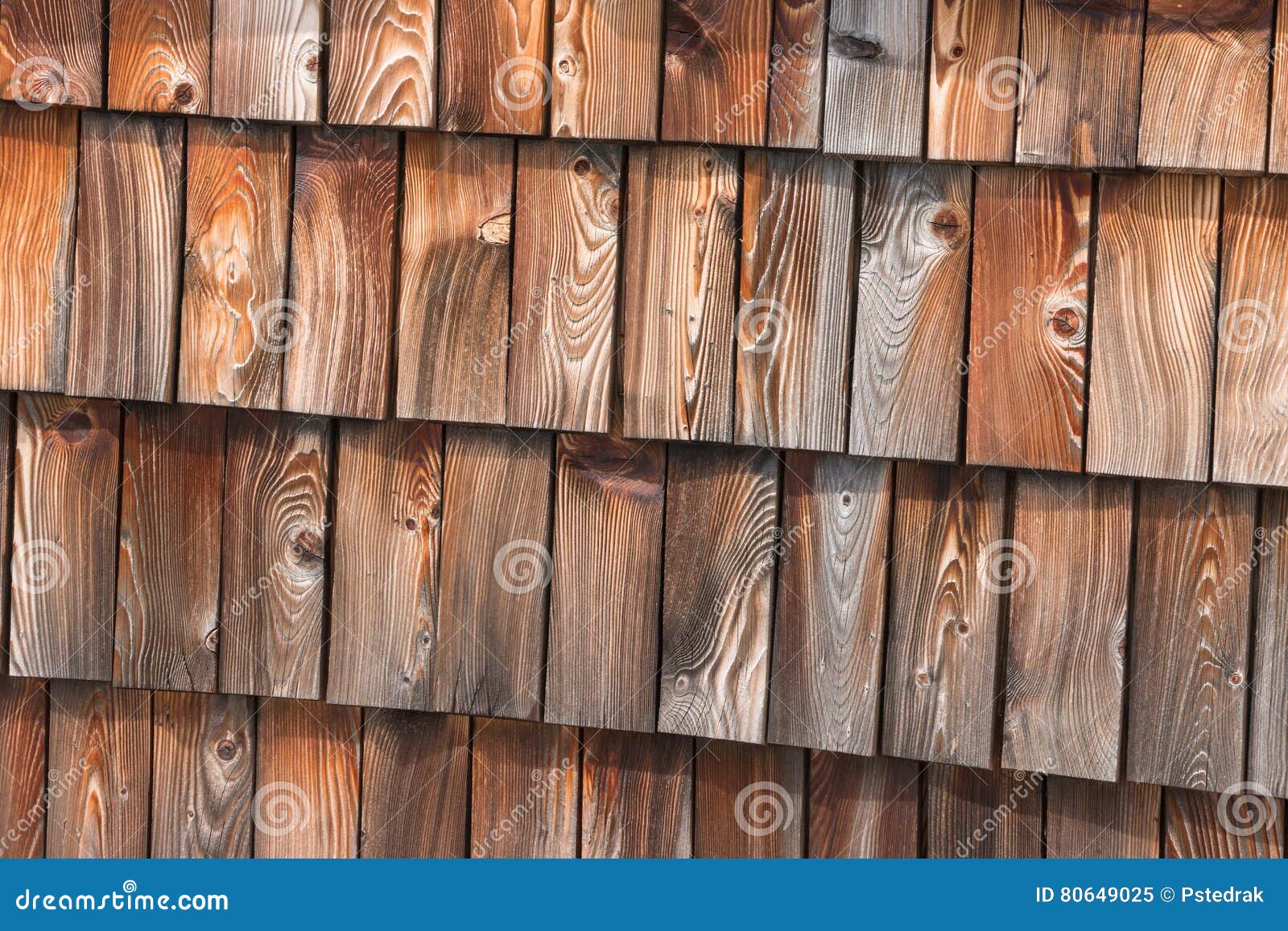 Tablas De Madera Tradicionales Del Tejado Imagen de archivo Imagen de primer, techado 80649025