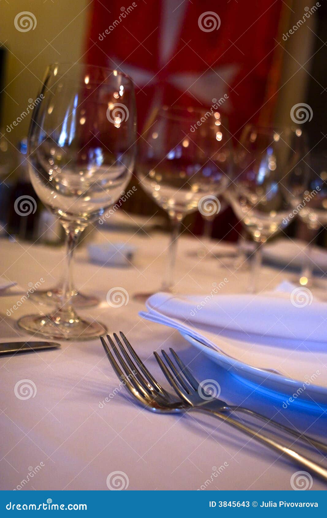 table appointments at restaurant