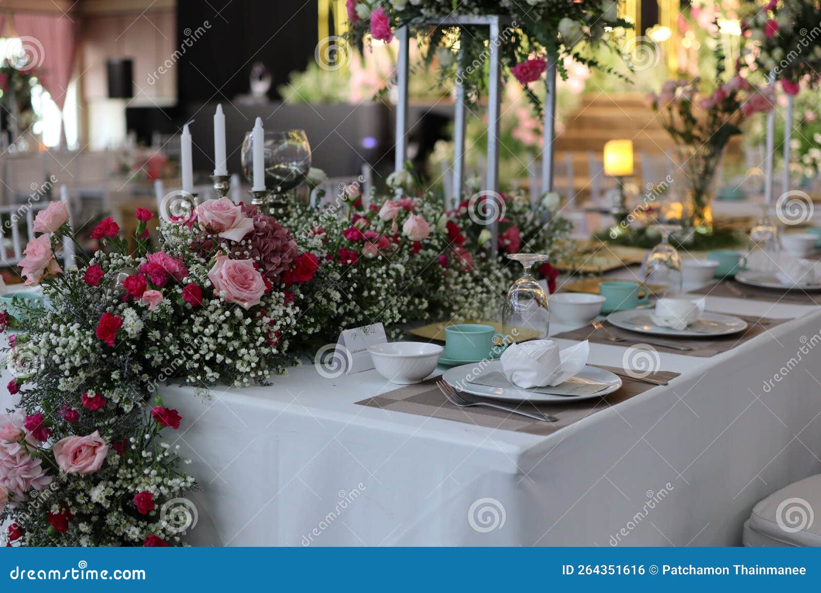 Table Setting with Glass Crockery Beautiful Wedding Table Setting Ideas