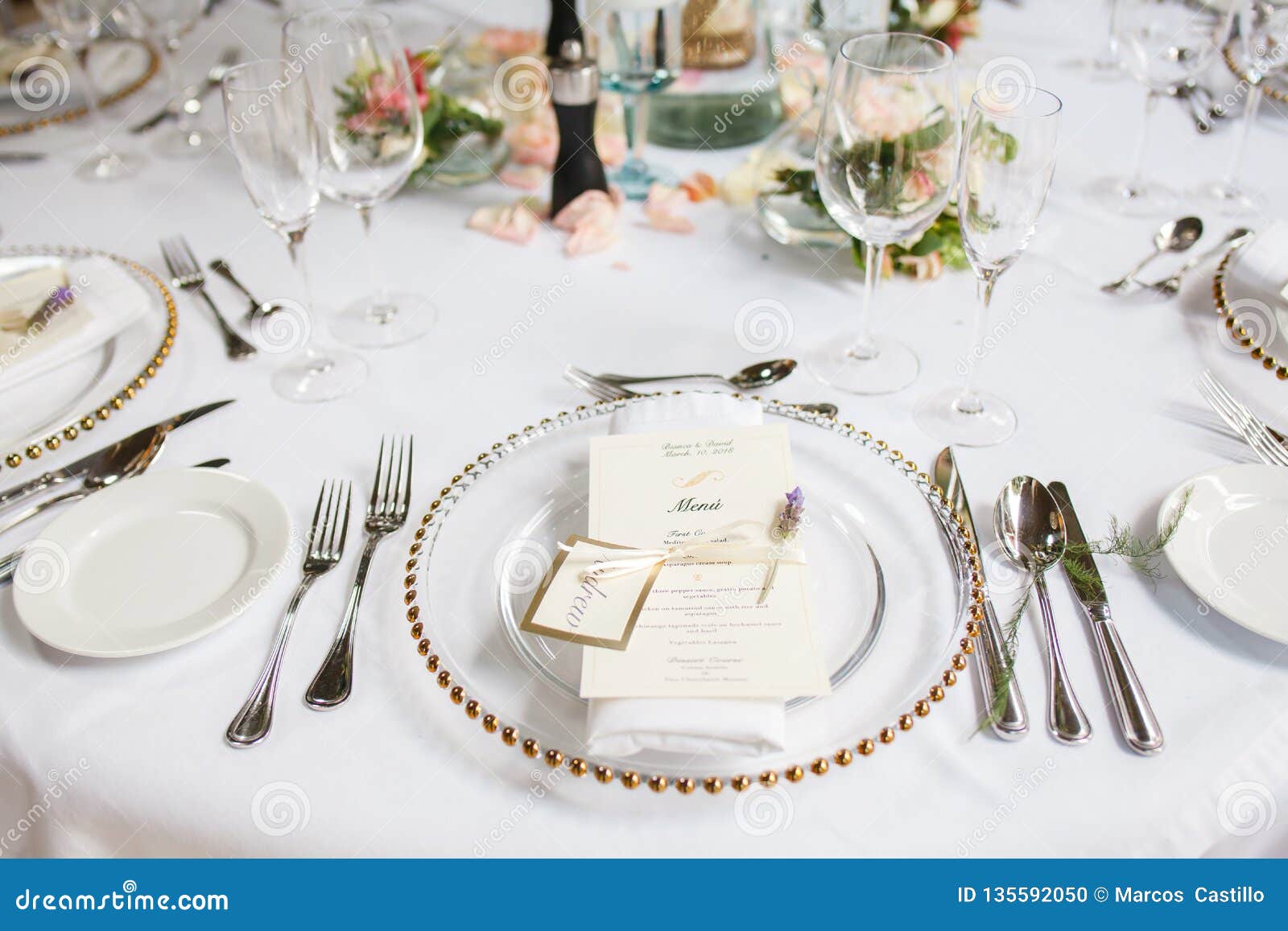 Dinner table layout sale