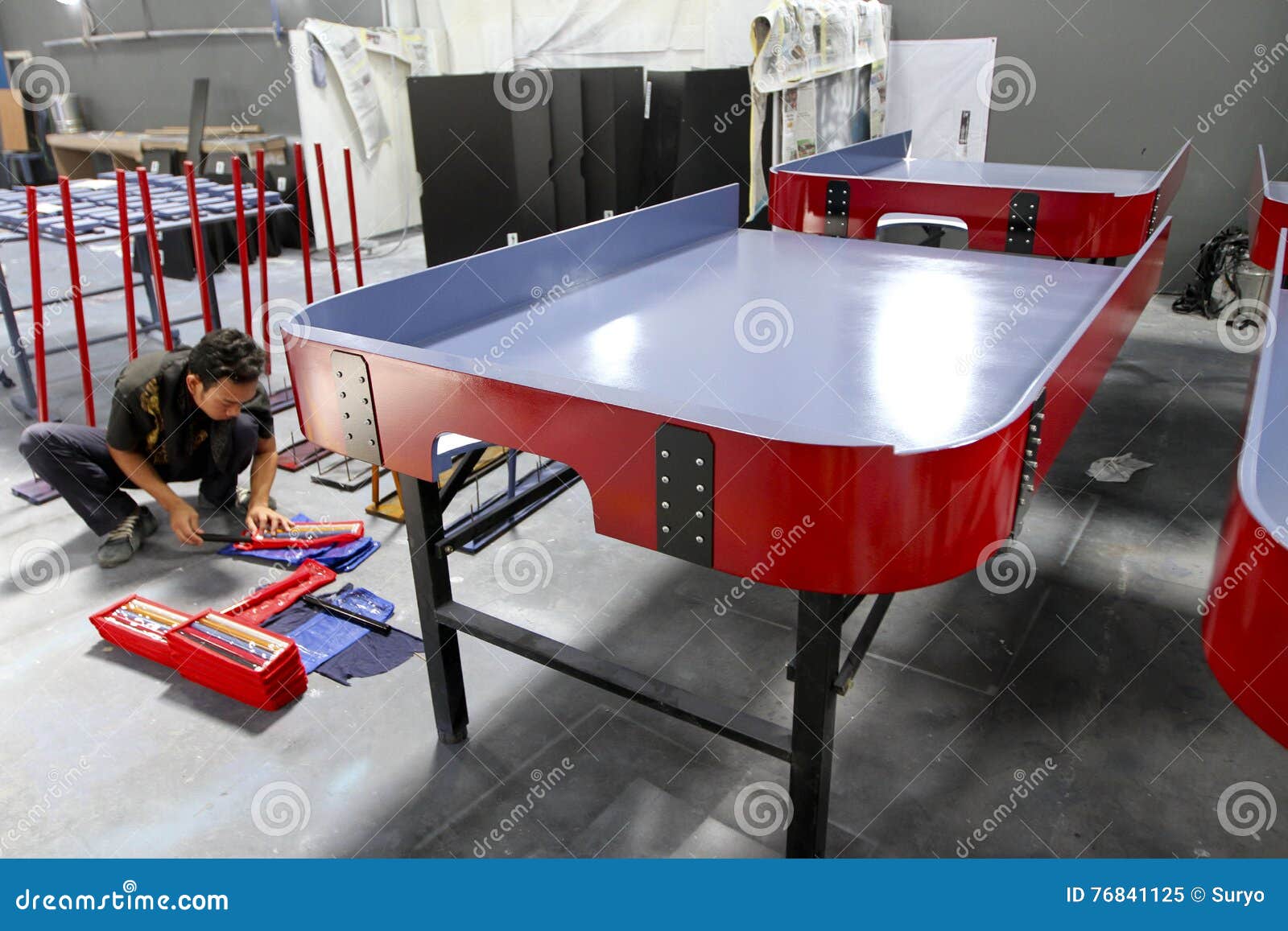 Table tennis for blind editorial image. Image of workers 76841125