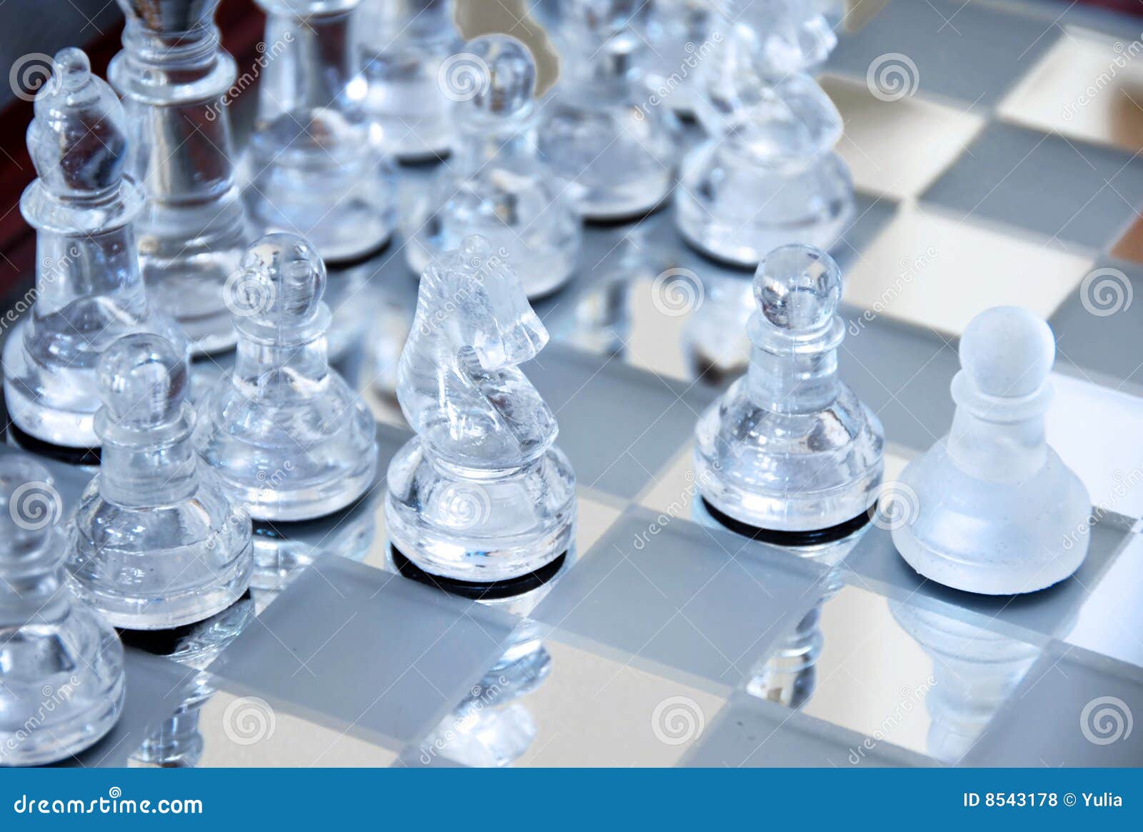 87.300+ Tabuleiro De Xadrez fotos de stock, imagens e fotos royalty-free - iStock