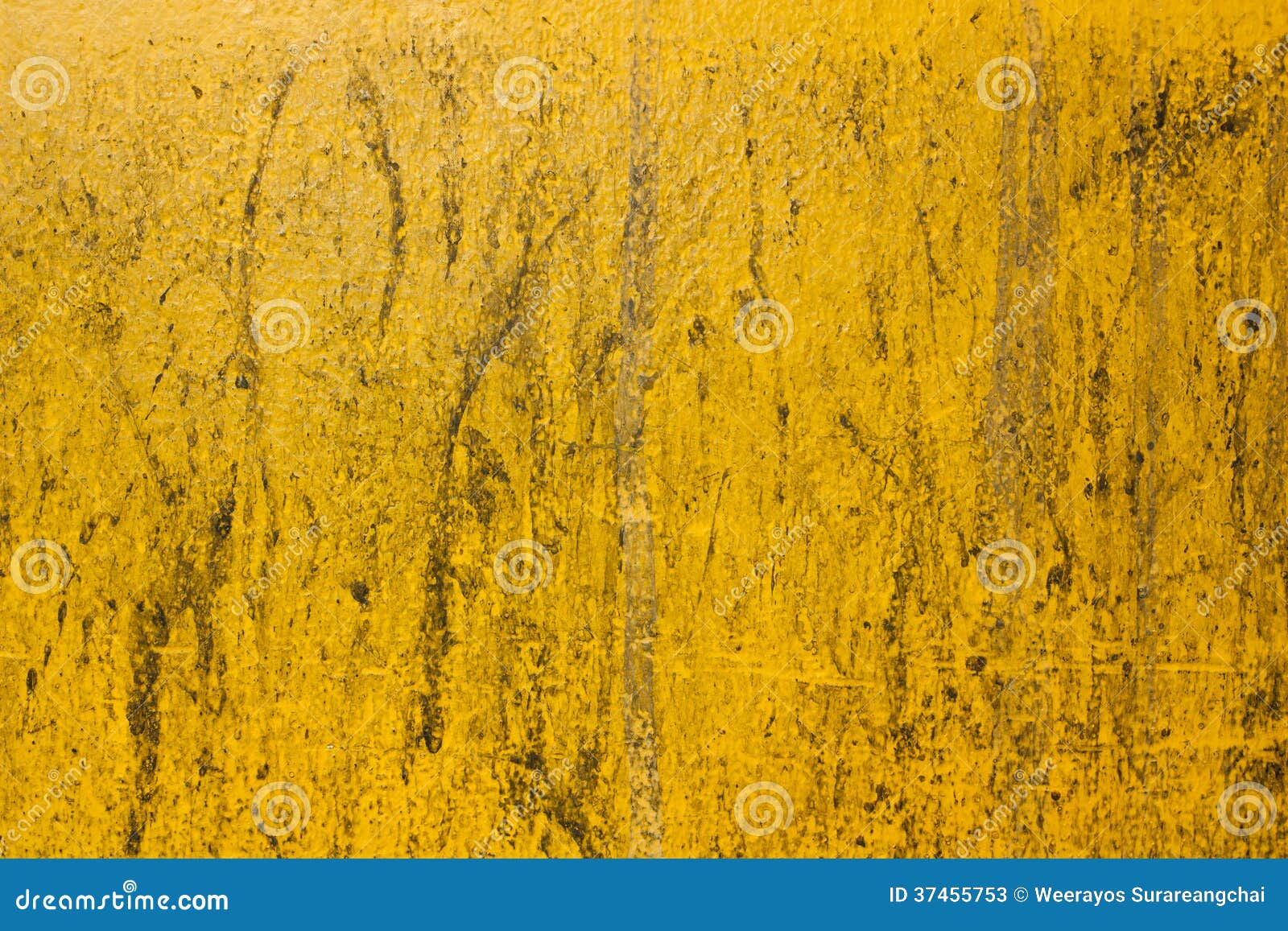 Taches Sur La Surface, Un Mur Jaune. Image stock Image du antiquité