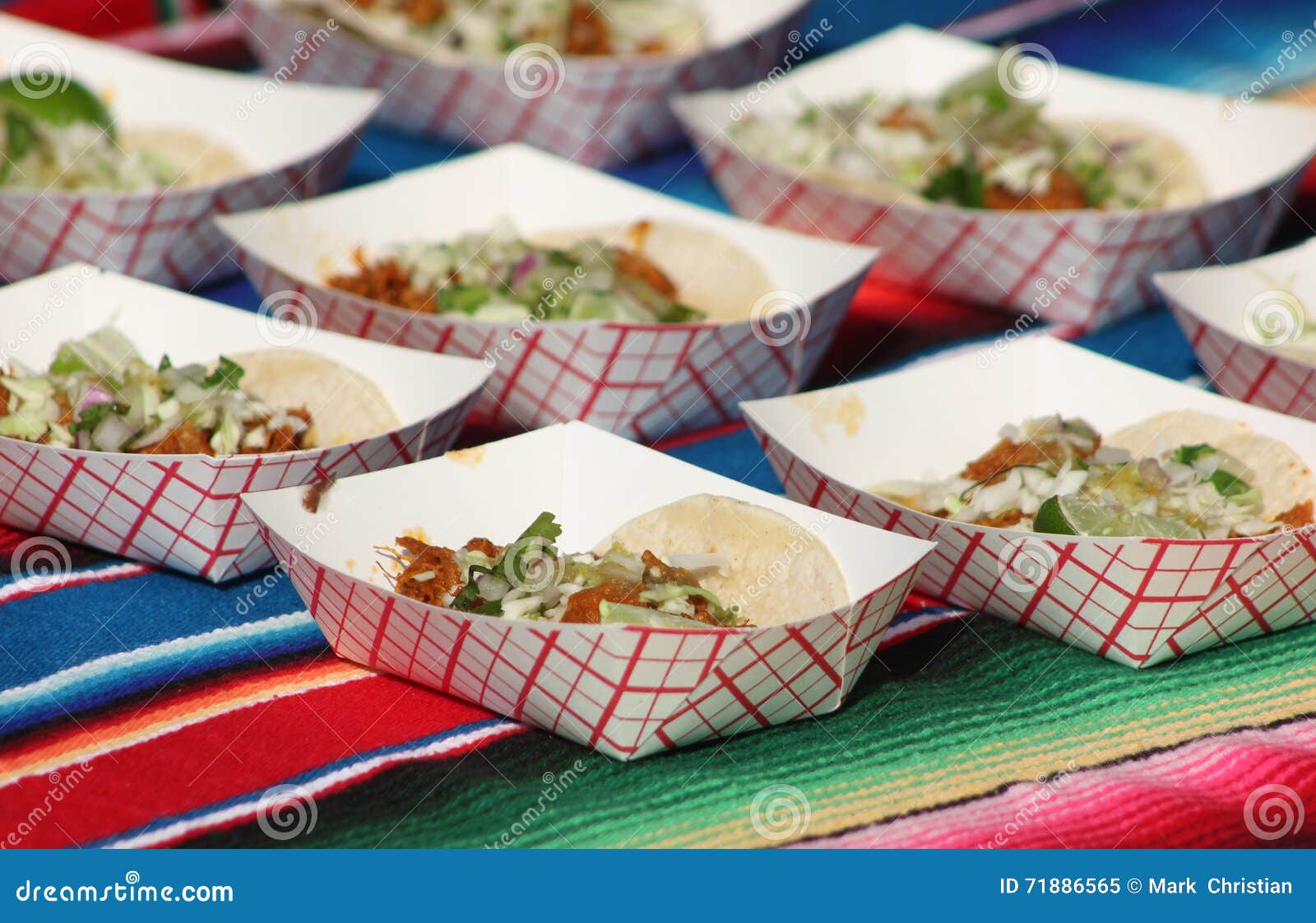 Open Road Goods Coperta Da Yoga Messicana Nera - Serape Spessa Con Diamanti Navajo Con Strisce Rosse, Marroni, Marrone Chiaro E Bianche - Foto 9