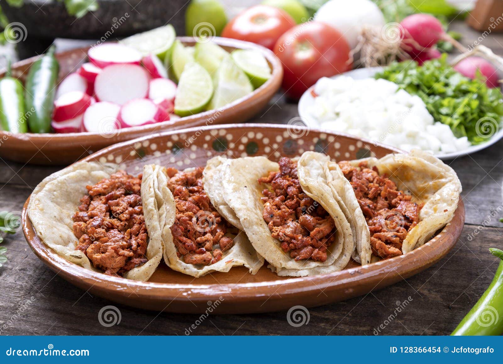 Tacos De La Carne Al Pastor O Adobada Foto de archivo Imagen de