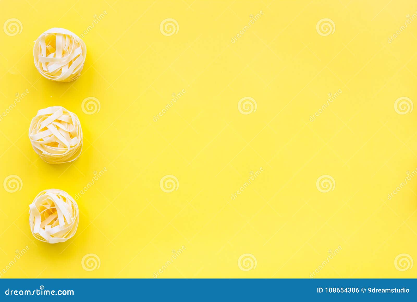 Featured image of post Fundo Amarelo Pastel Hd Fundo amarelo sele o especial para trabalho parte 7 com fundos amarelos confira