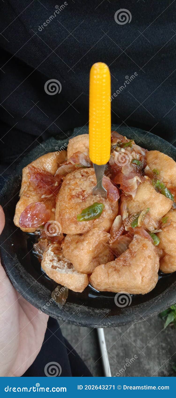 Lezatnya Tahu Gejrot Bang Jack: Street Food Khas dengan Cita Rasa Khas - Featured Image