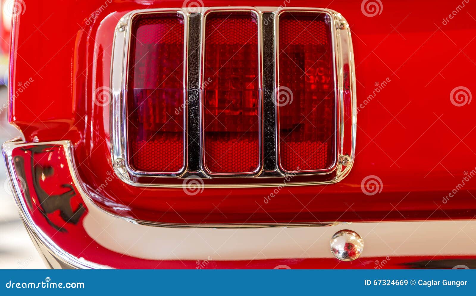 taillight of ford mustang