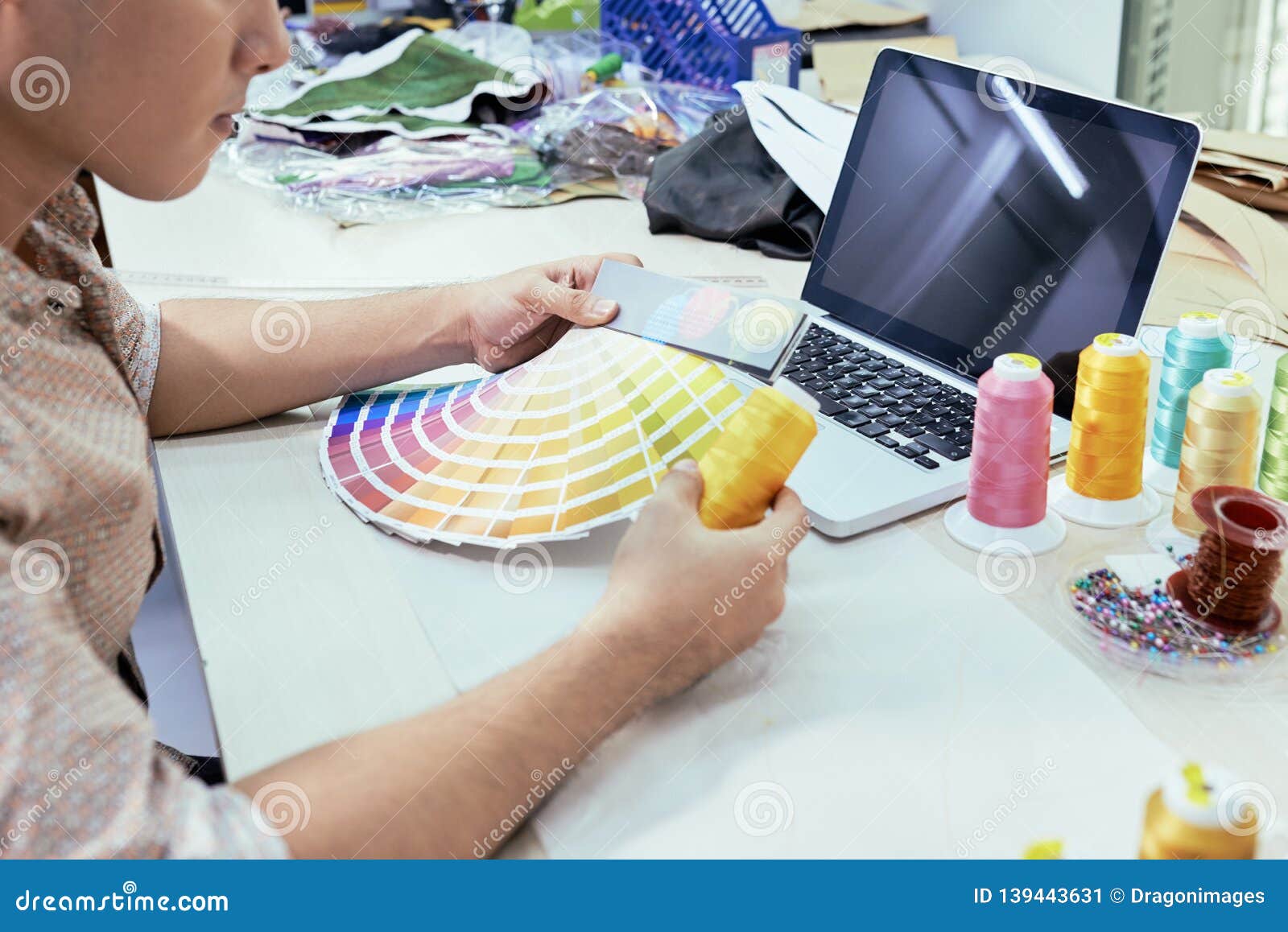 Tailor Ordering Threads Online Stock Image Image of atelier, stylish 139443631