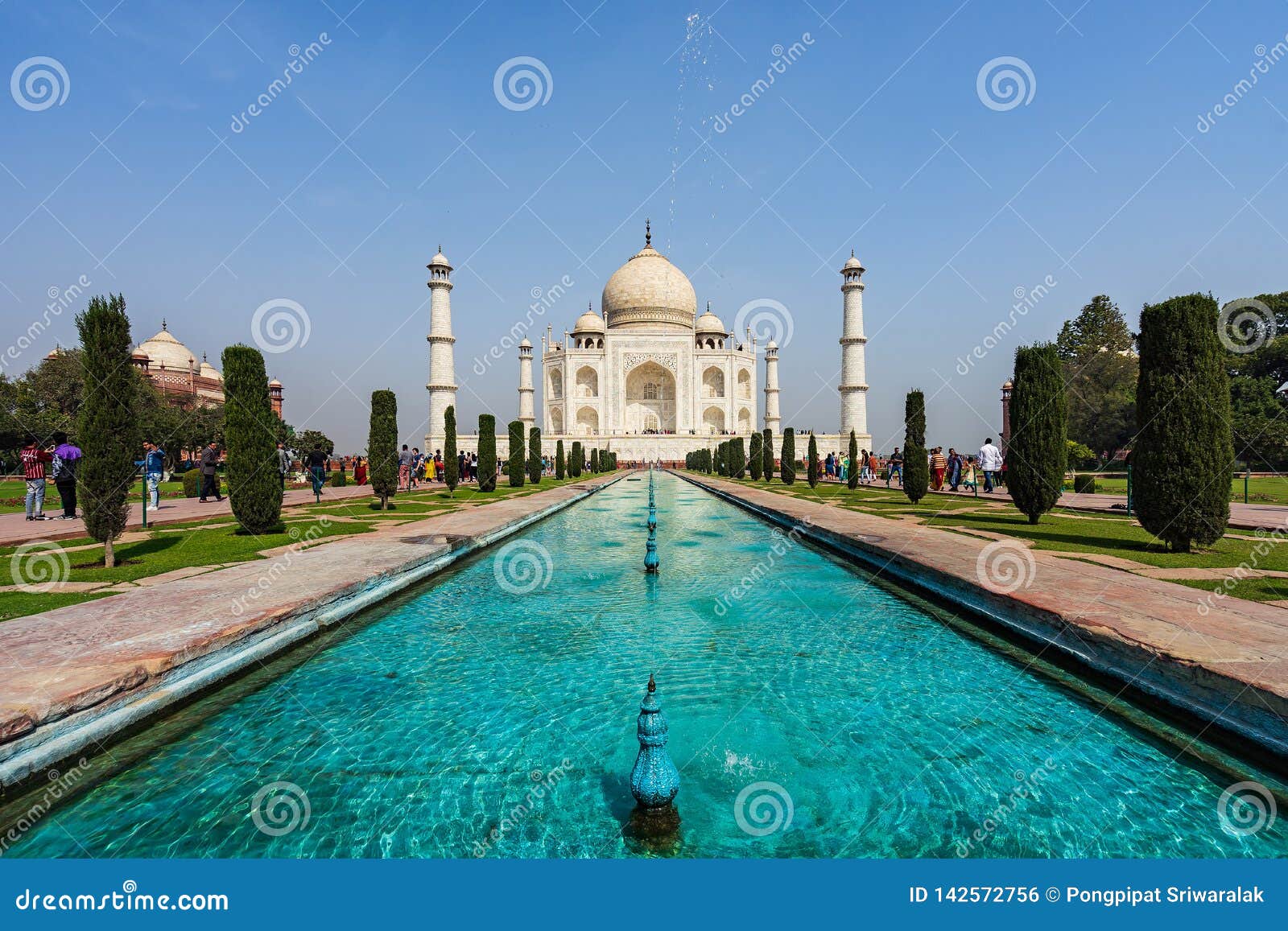 Taj Mahal with Fountain Pond Editorial Photo Image of maharaja