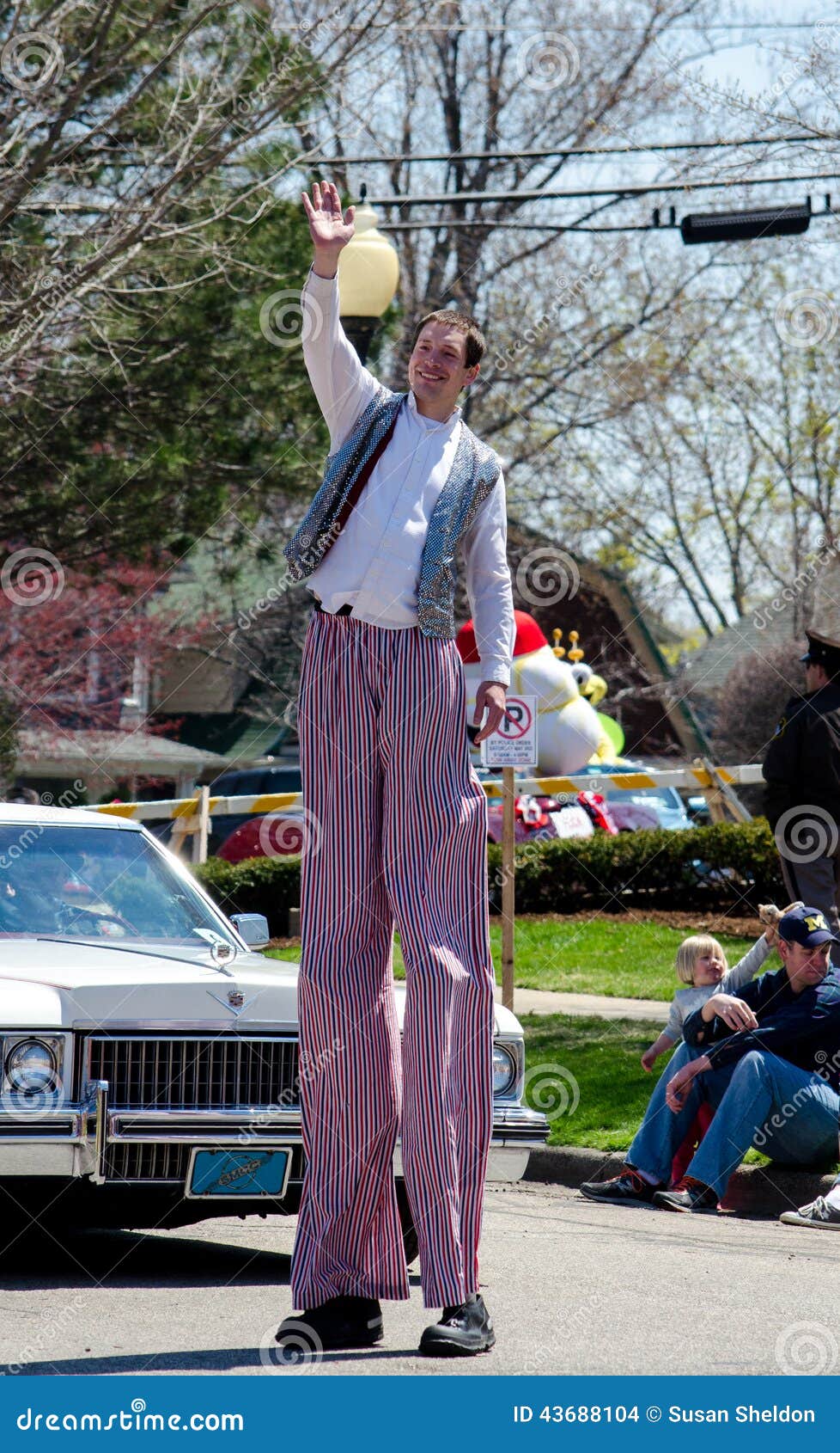 Really tall man waving editorial stock image. Image of vehicle - 43688104