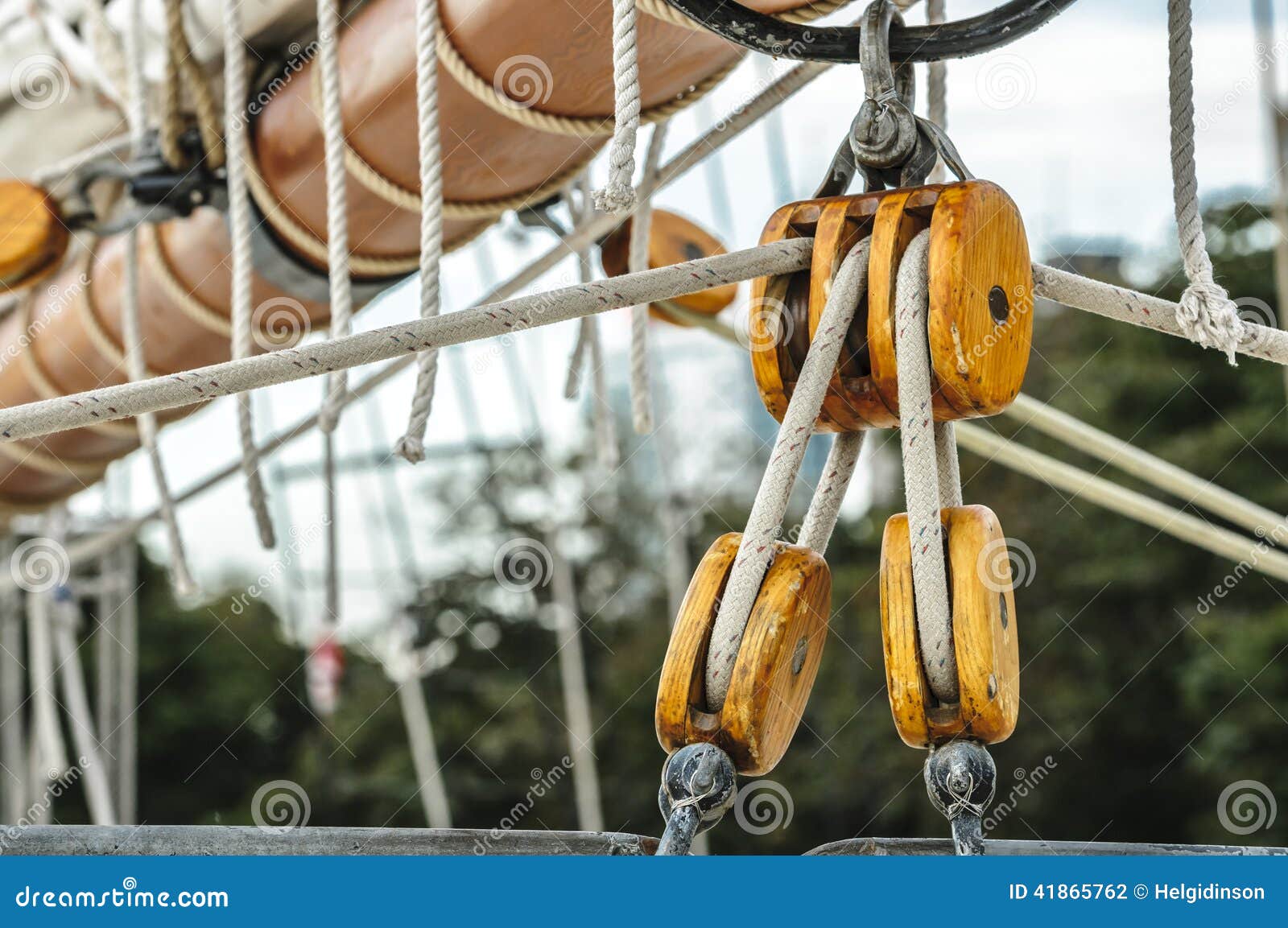 Tall Ship Sail Pulley Stock Photo - Image: 41865762