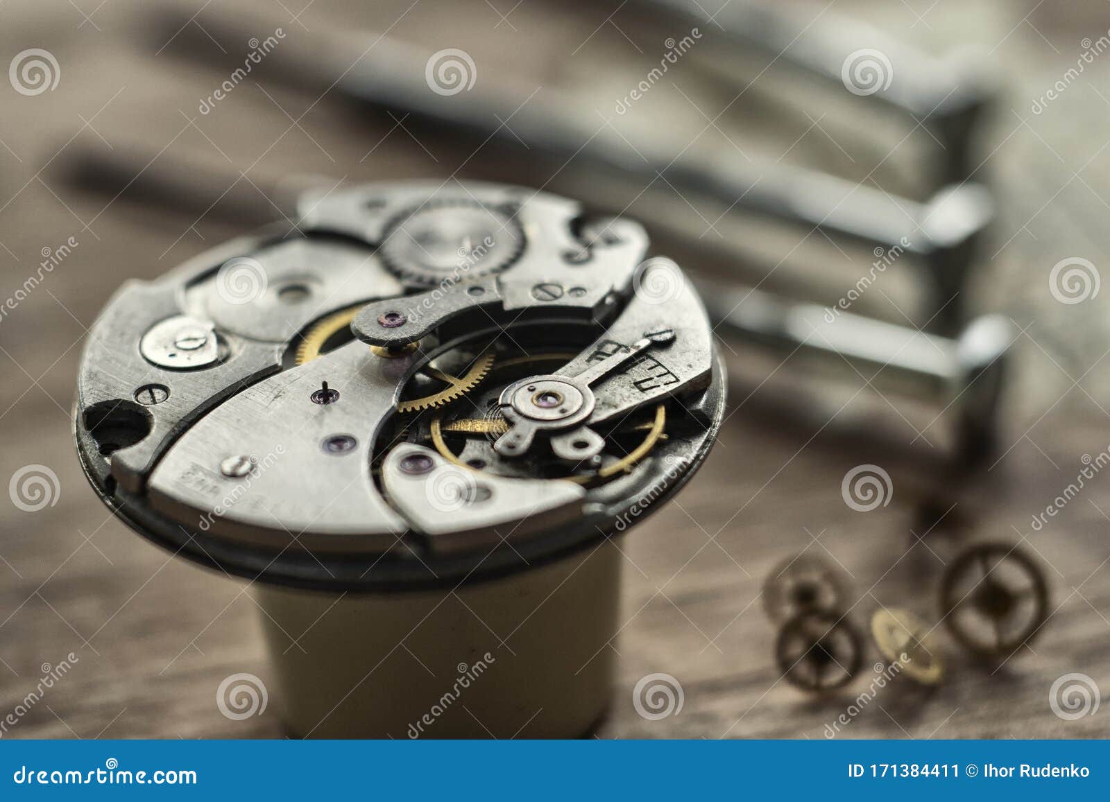 Taller De Relojer a Reparaci n Mec nica De Relojes Imagen de