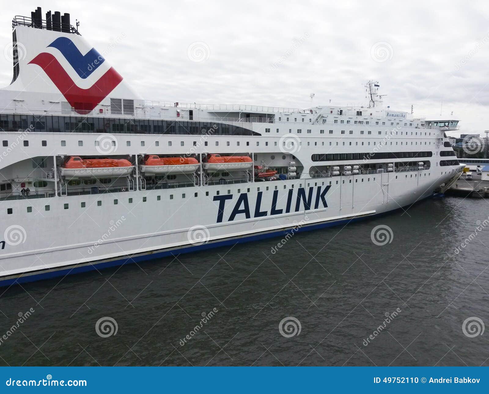 Tallink redactionele afbeelding. Image of tallinn, veerboot - 49752110