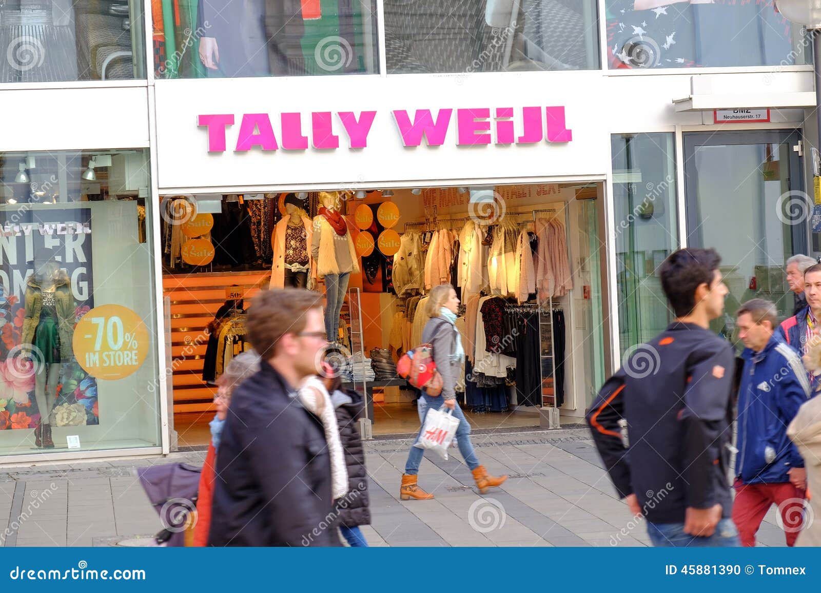 Tally Weijl Stock Photos - Free & Royalty-Free Stock Photos from Dreamstime