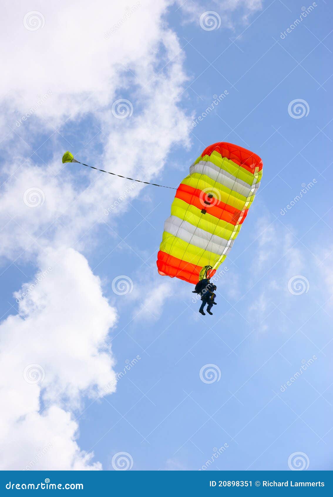 tandem skydive parachute