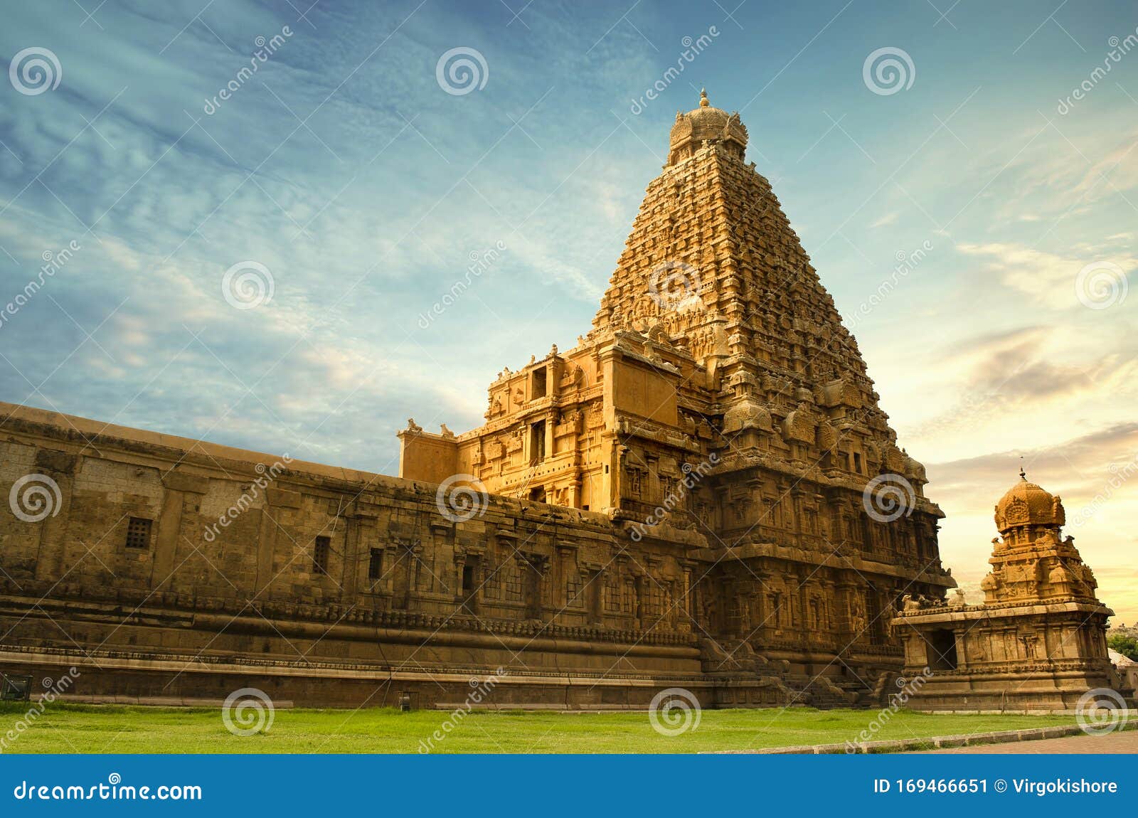tanjore big temple brihadeshwara temple in tamil nadu, oldest and tallest temple in india