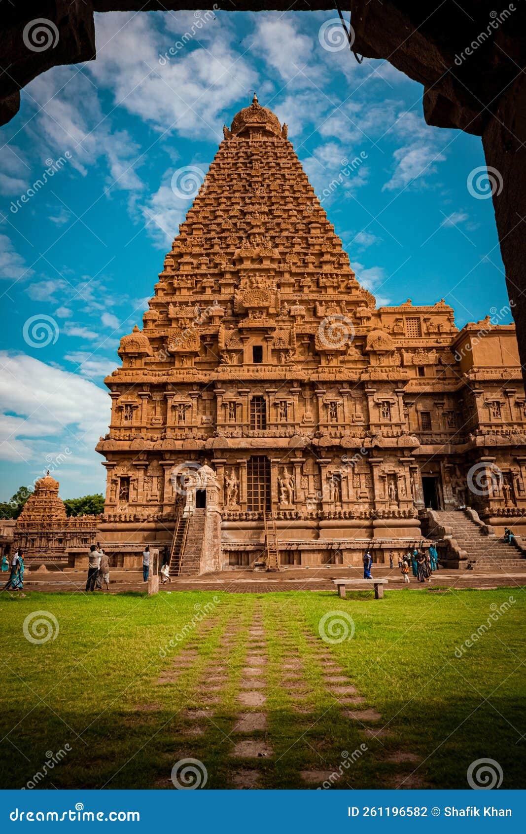 Tanjore Big Temple or Brihadeshwara Temple Was Built by King Raja ...