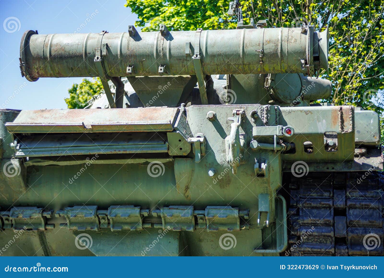 tank t80, s of reactive armor of heavy tank, tank dynamic protection unit, protective device, a type of protection for
