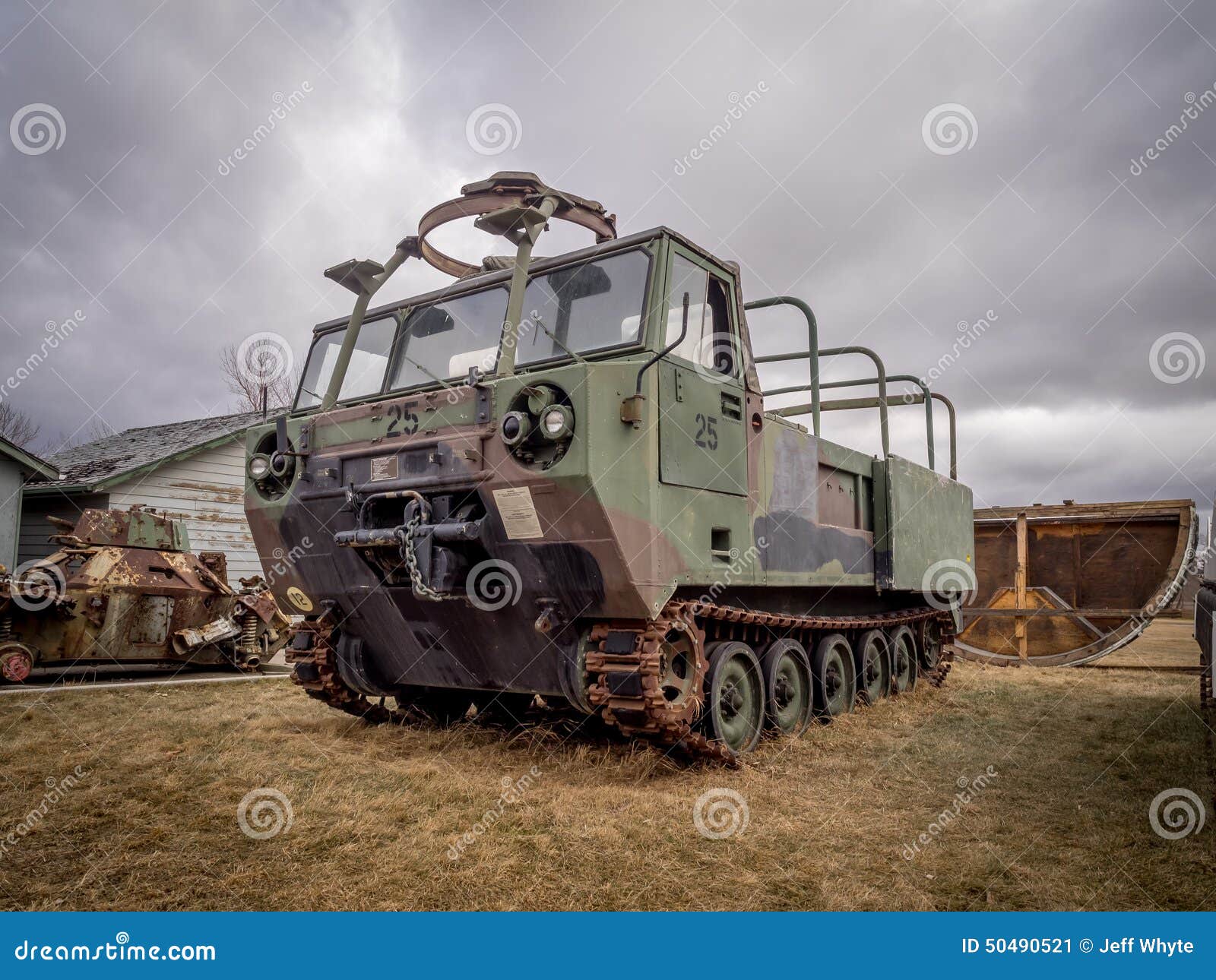 Tanks Bij De Militaire Musea, Calgary Redactionele Foto Image of