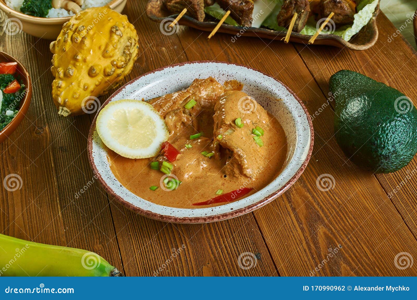 Ndizi Samaki / Samaki Wa Kupaka Traditional Fish Dish From Tanzania / Samaki wa kukaa kwenye ...