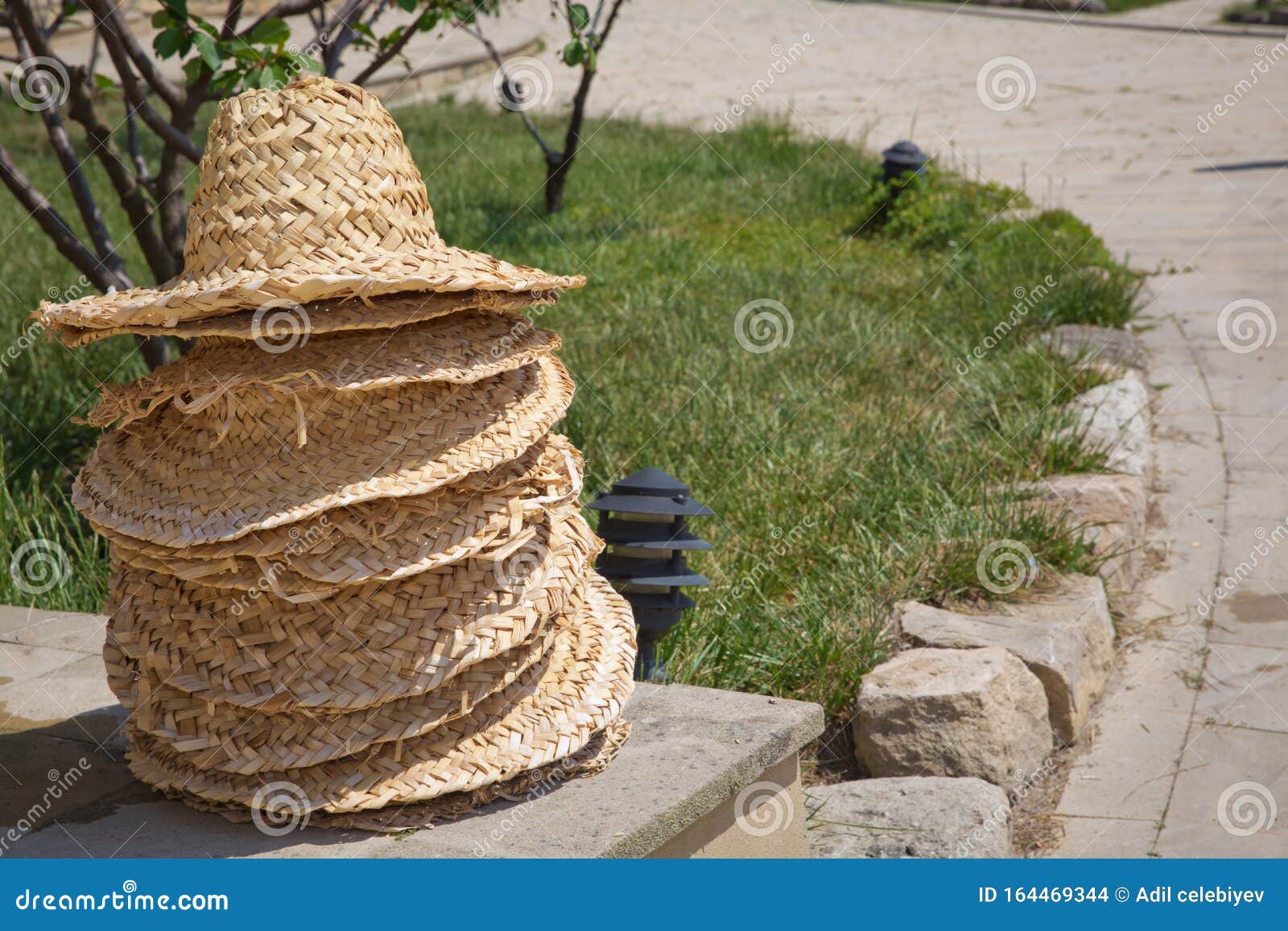 Tapa De Paja De Verano Con Tapas De Tejido De Fibra Natural Un