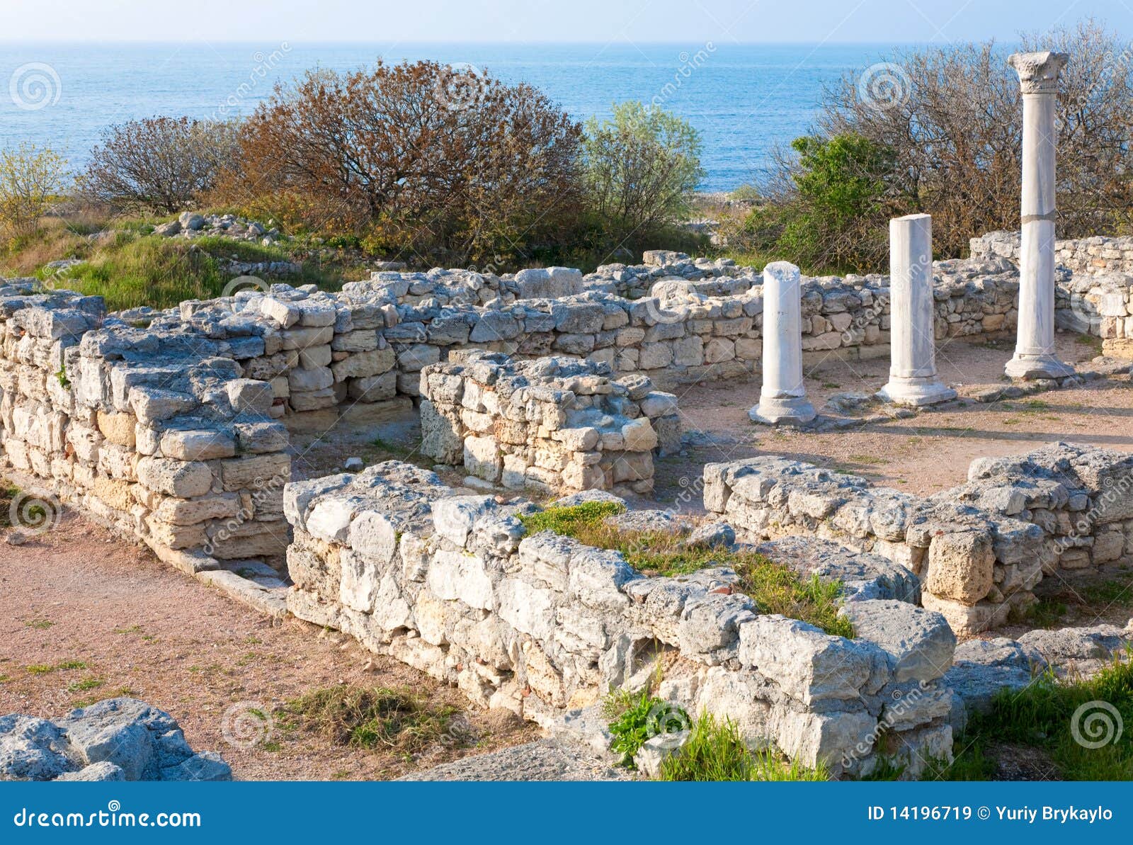 Tarde Chersonesos (ciudad antigua). Excavación de la basílica en la igualación de Chersonesos - ciudad antigua (Sevastopol, Crimea, Ucrania)