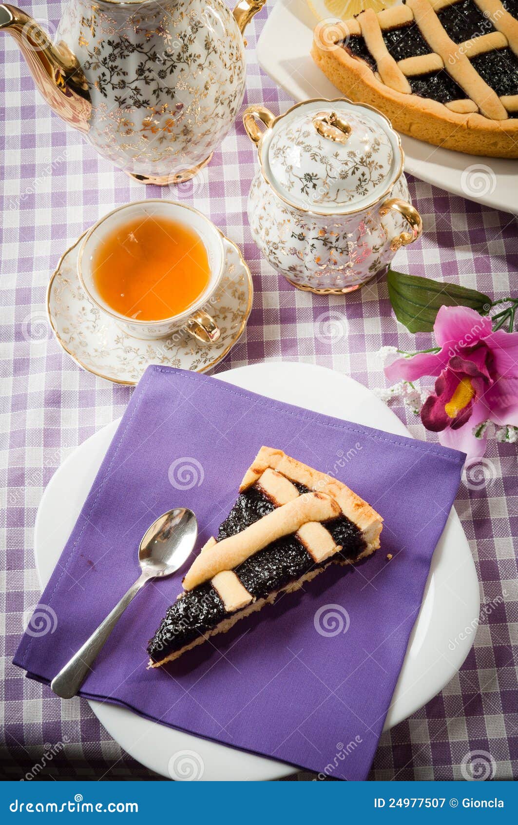 Tart blackberry jam stock image. Image of cakes, ingredient 24977507