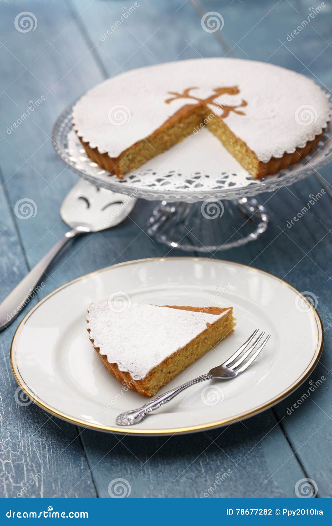 tarta de santiago, spanish almond cake