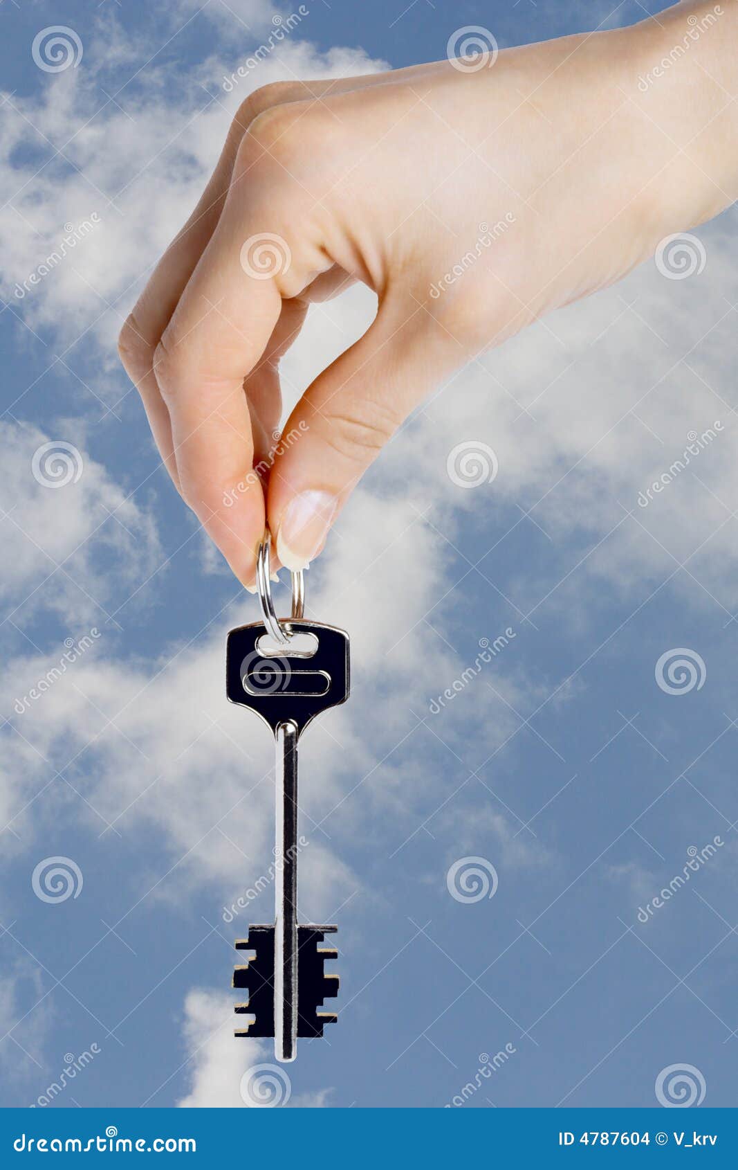 Песня в твоей руке ключи от счастья. Ключи от квартиры. Ключик счастья. «Ключи к счастью». Ключи от квартиры связка.