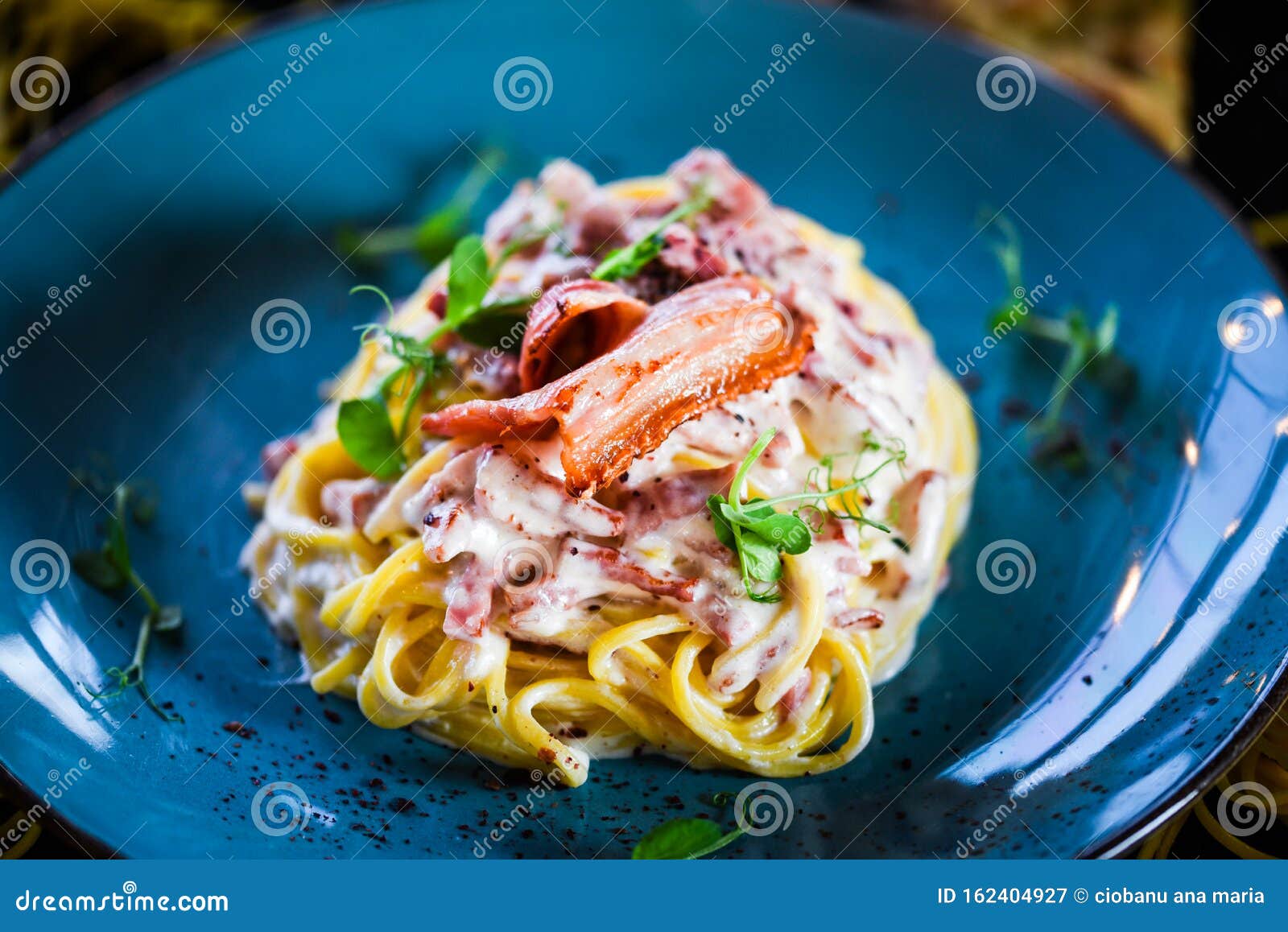 Tasty Fresh Italian Spaghetti Carbonara with Delicious Ingredients ...