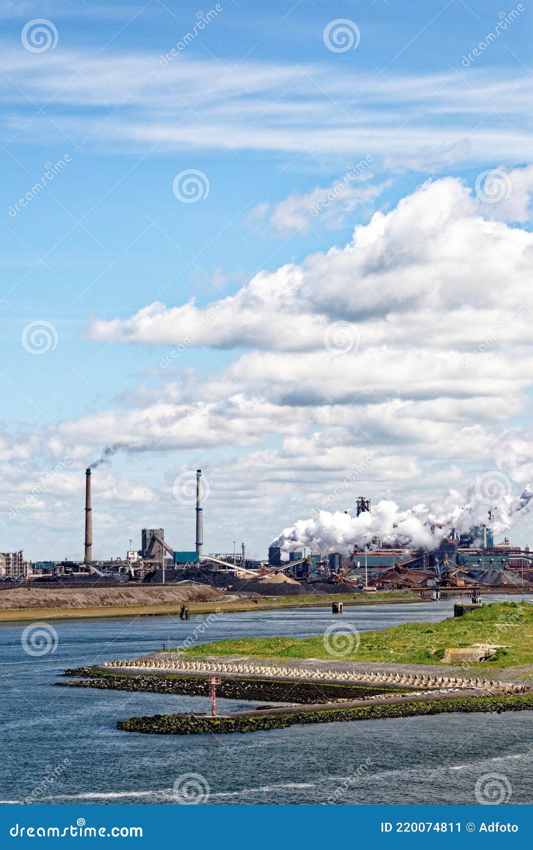 Tata Steel Plant Ijmuiden Holanda Foto de archivo - Imagen de