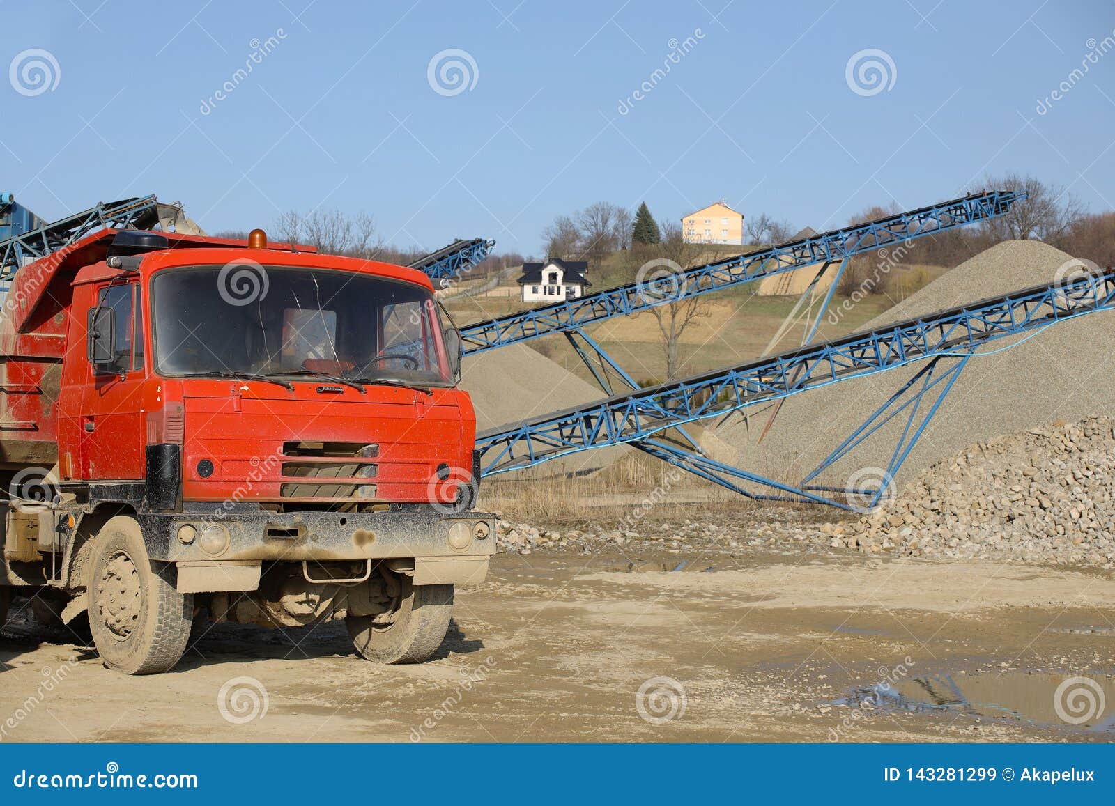 rubble dump truck