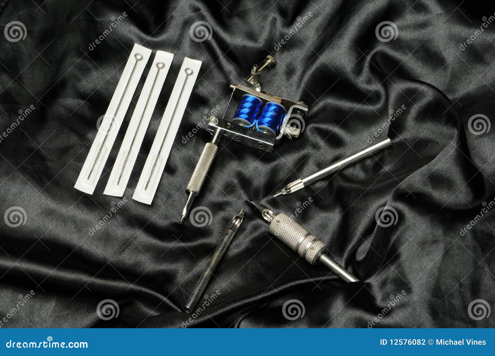 414 Tattoo Needles Stock Photos - Free & Royalty-Free Stock Photos from  Dreamstime