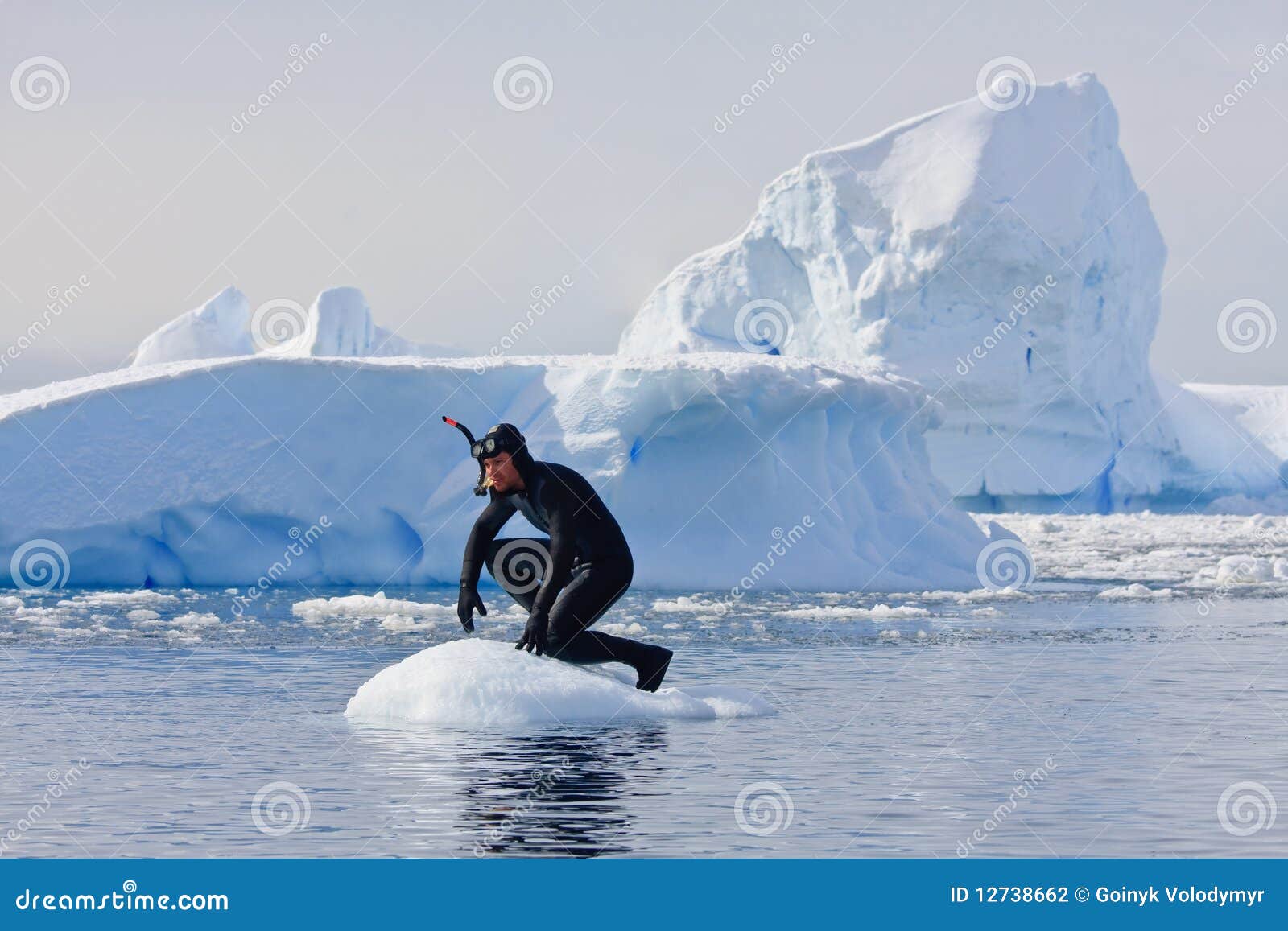 Taucher Auf Dem Eis Stockfoto Bild Von Liebhabereien 12738662