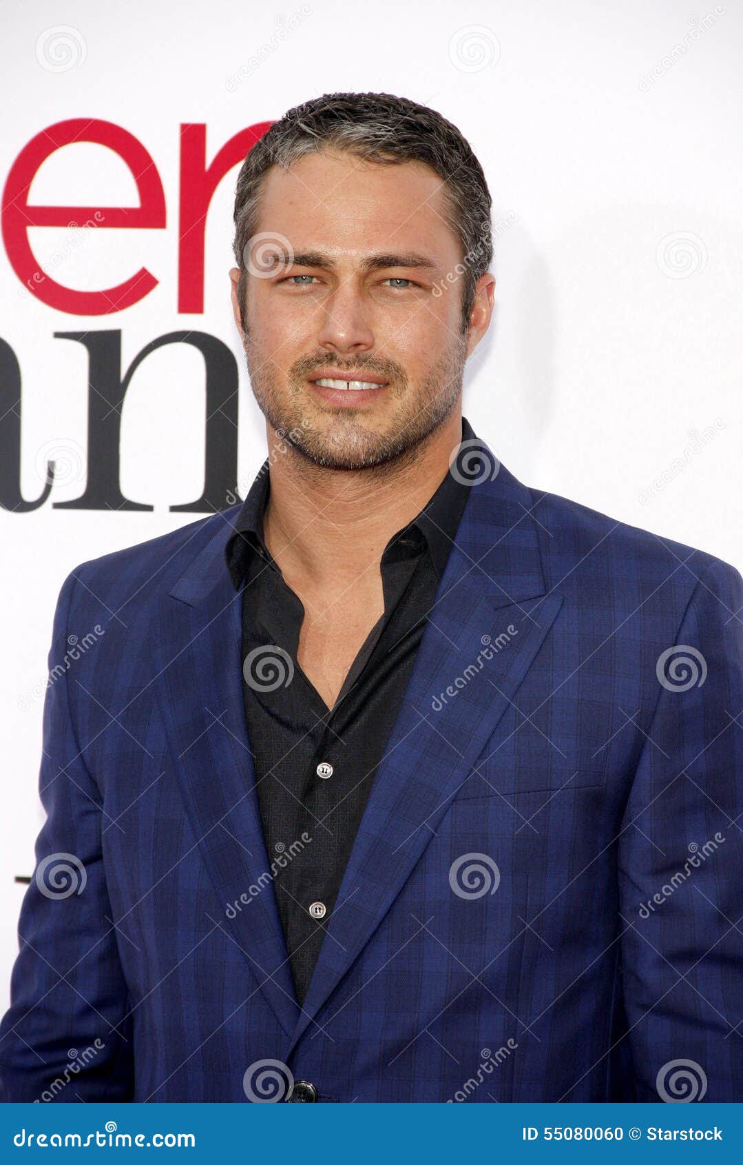 Taylor Kinney image éditorial. Image du étoile, acteur 55080060