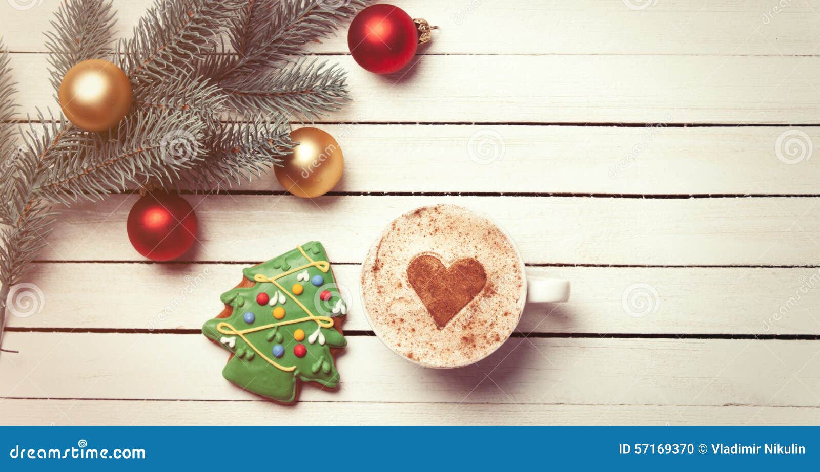 Albero Di Natale Java.Tazza Di Caffe E Pan Di Zenzero Di Natale Fotografia Stock Immagine Di Feste Java 57169370