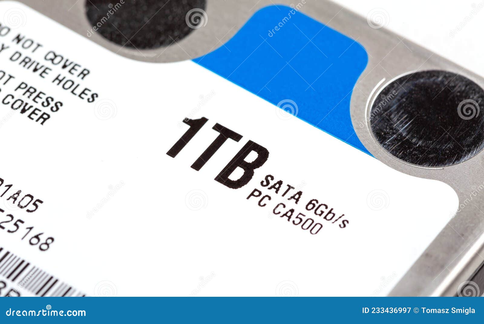 1 Tb Espacio De Almacenamiento De Disco Duro Simple Terabyte 25 Pulgadas Macro De Objeto De Cierre Extremo Etiqueta De Núme Imagen de - Imagen componentes, salvaguardia: 233436997