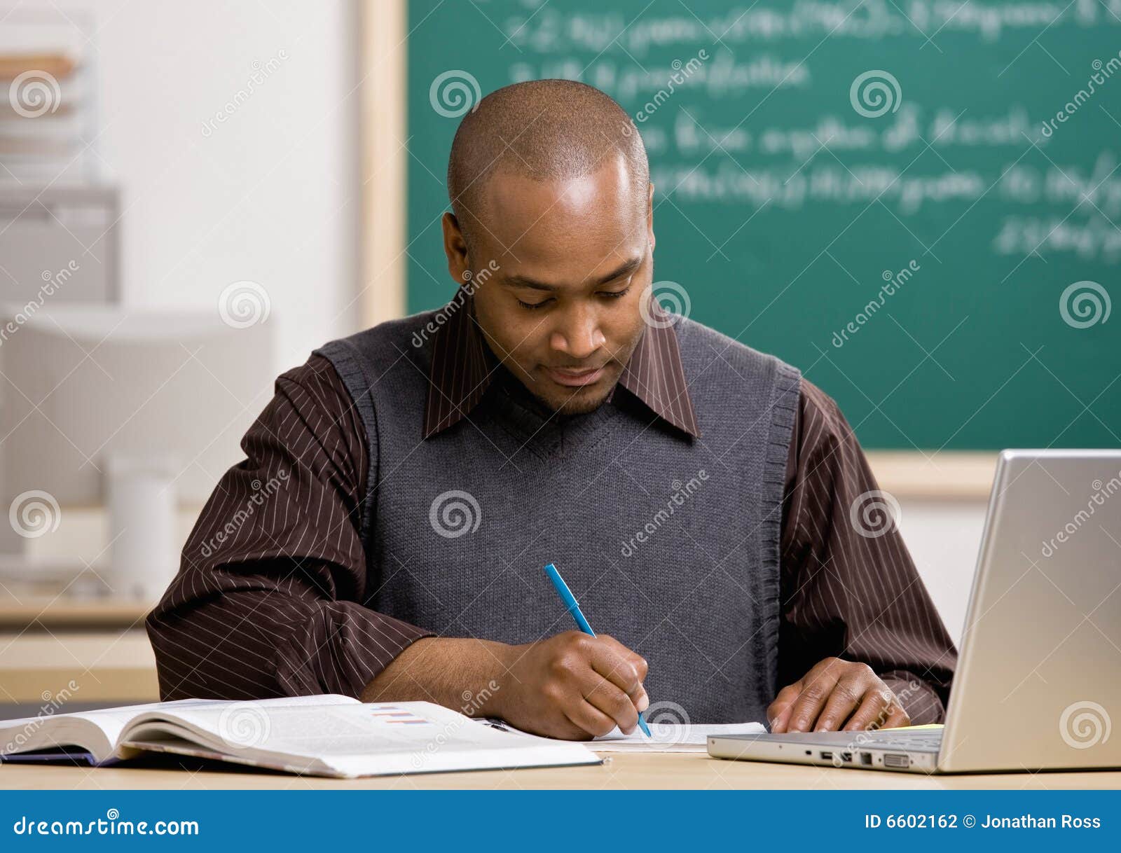 Essay teacher