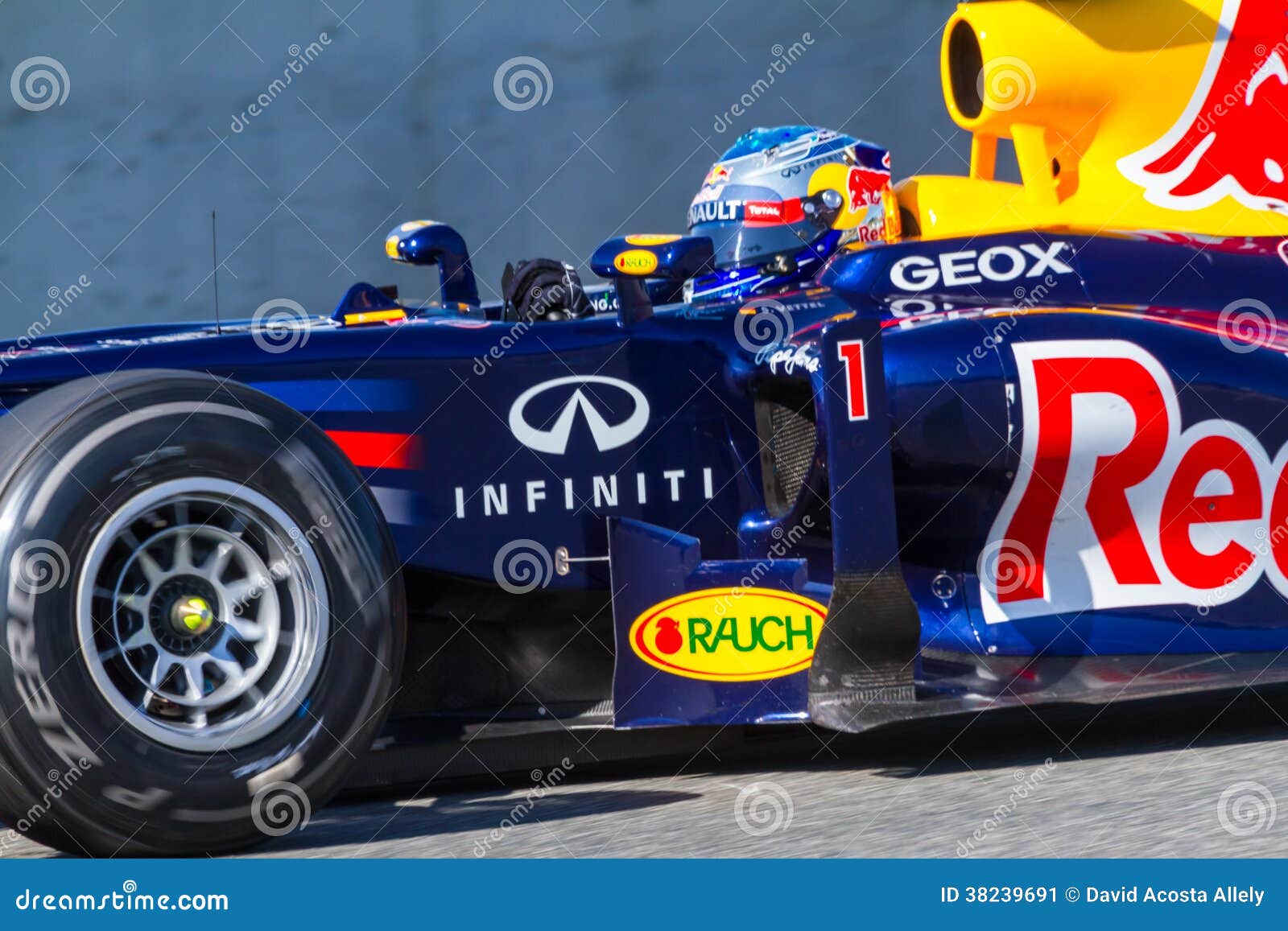 reagere Forføre læbe Team Red Bull F1, Sebastian Vettel, 2012 Editorial Photo - Image of  powerful, negotiating: 38239691