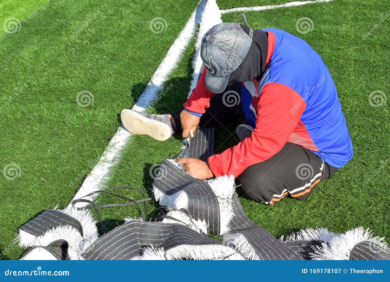 Technician is Working on Artificial Turf Stock Image Image of lawn