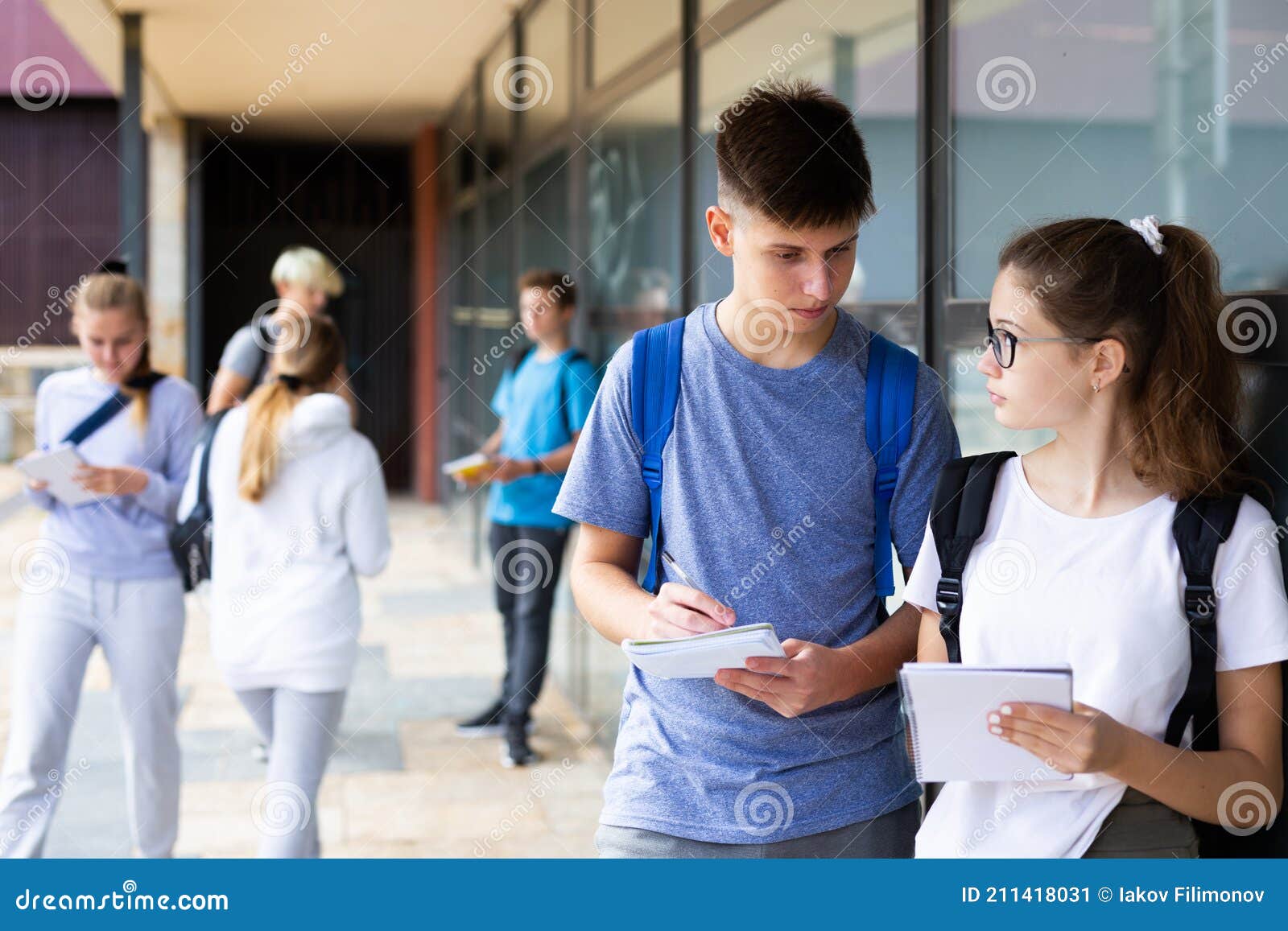 I chatting with my classmates even after college