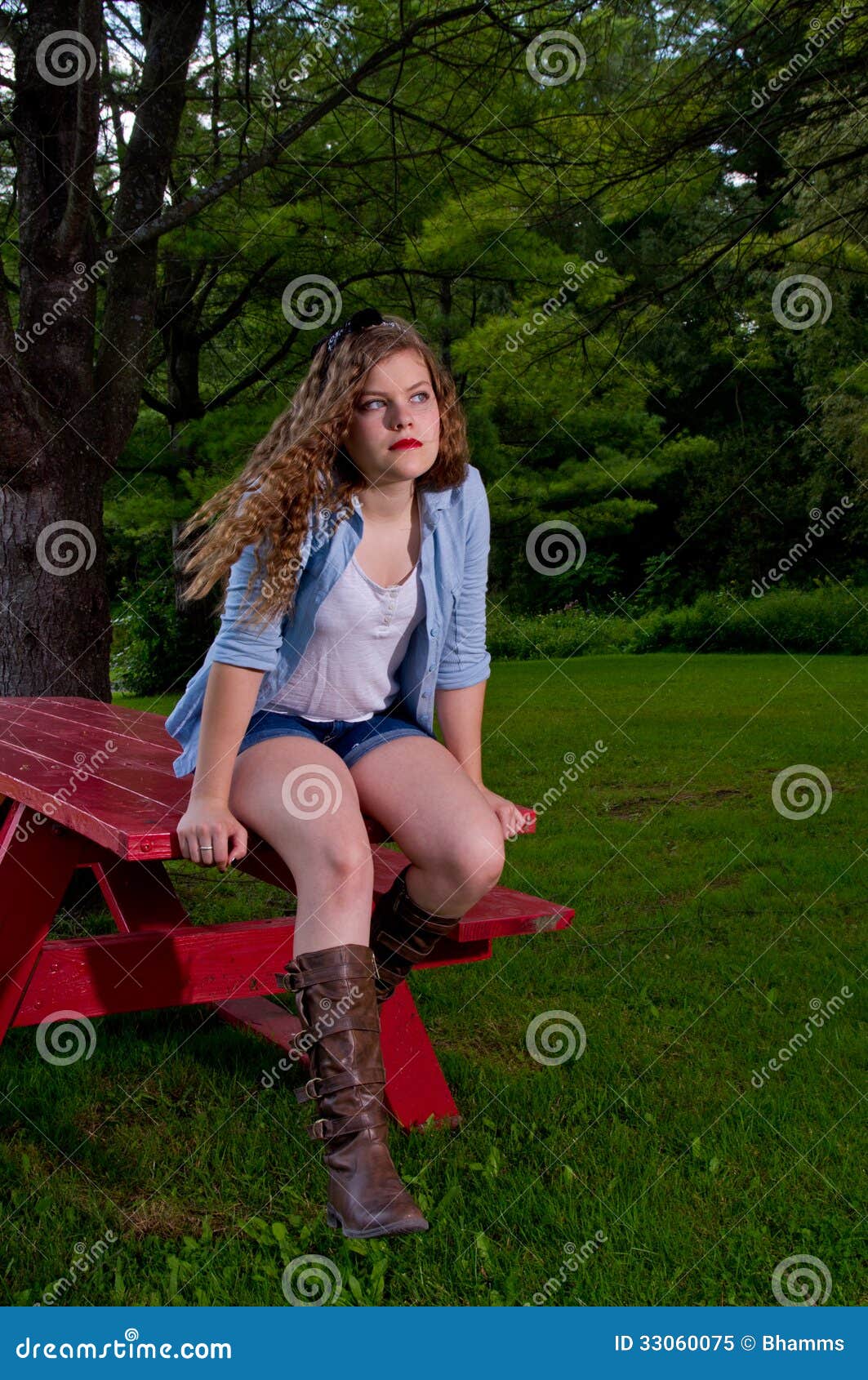 Teen Girl Outside At A NY Park Royalty Free Stock Photo 