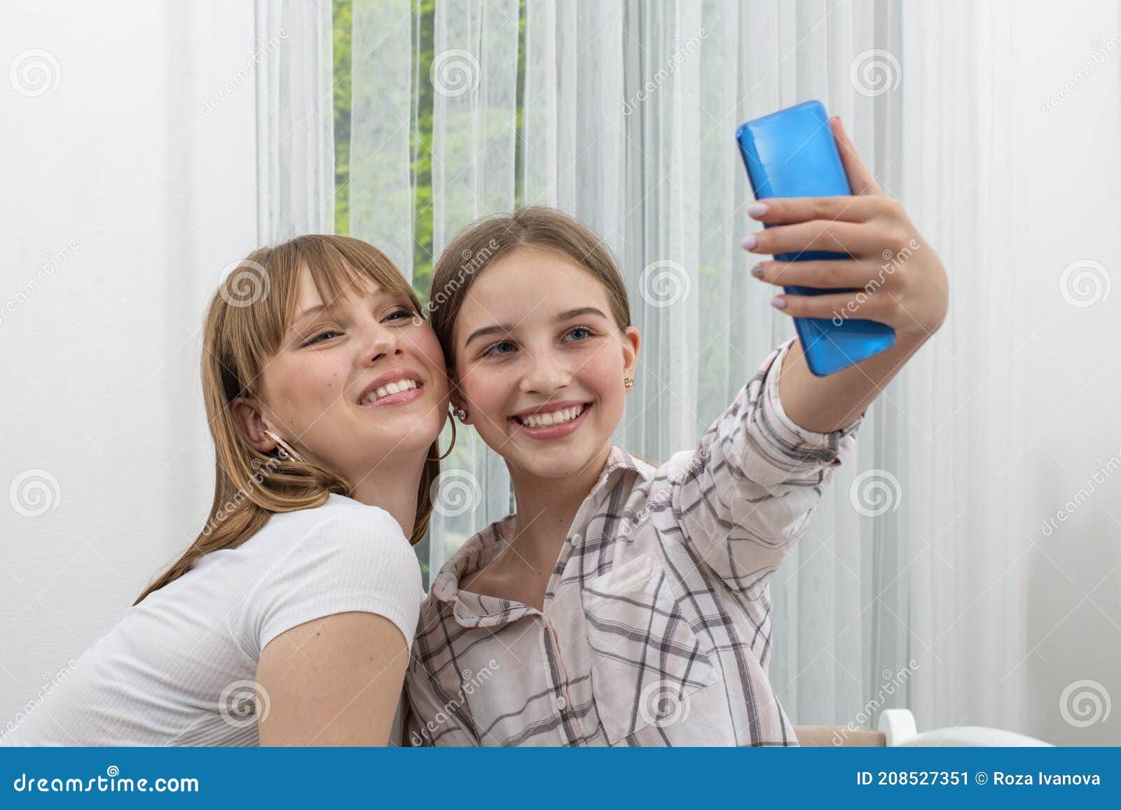 Teen Girls Having Fun Make Selfie Photo at Home Stock Image - Image of ...