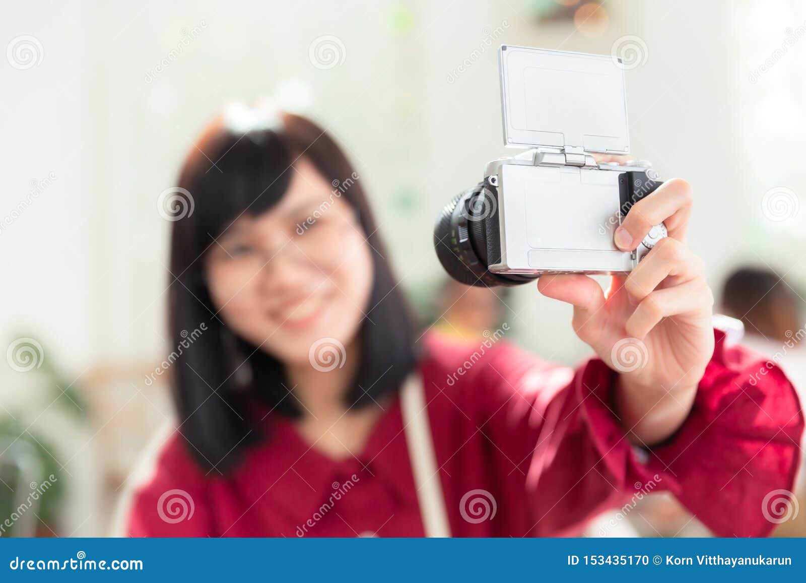 Teen Using Flip Screen Mirrorless Camera To Selfie Stock Photo Image Of Handle Model 153435170