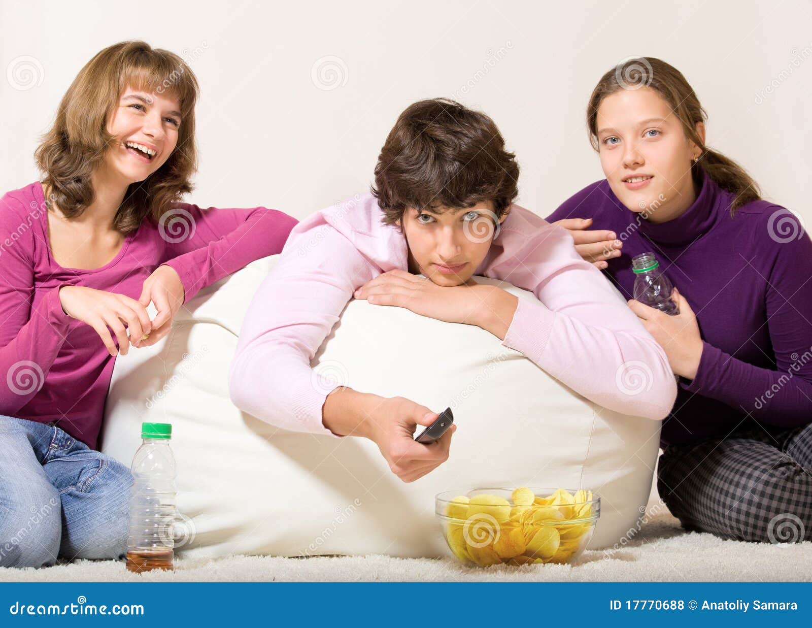 Teenage Friends Having Snack Stock Photo Image of bean, crisps 17770688