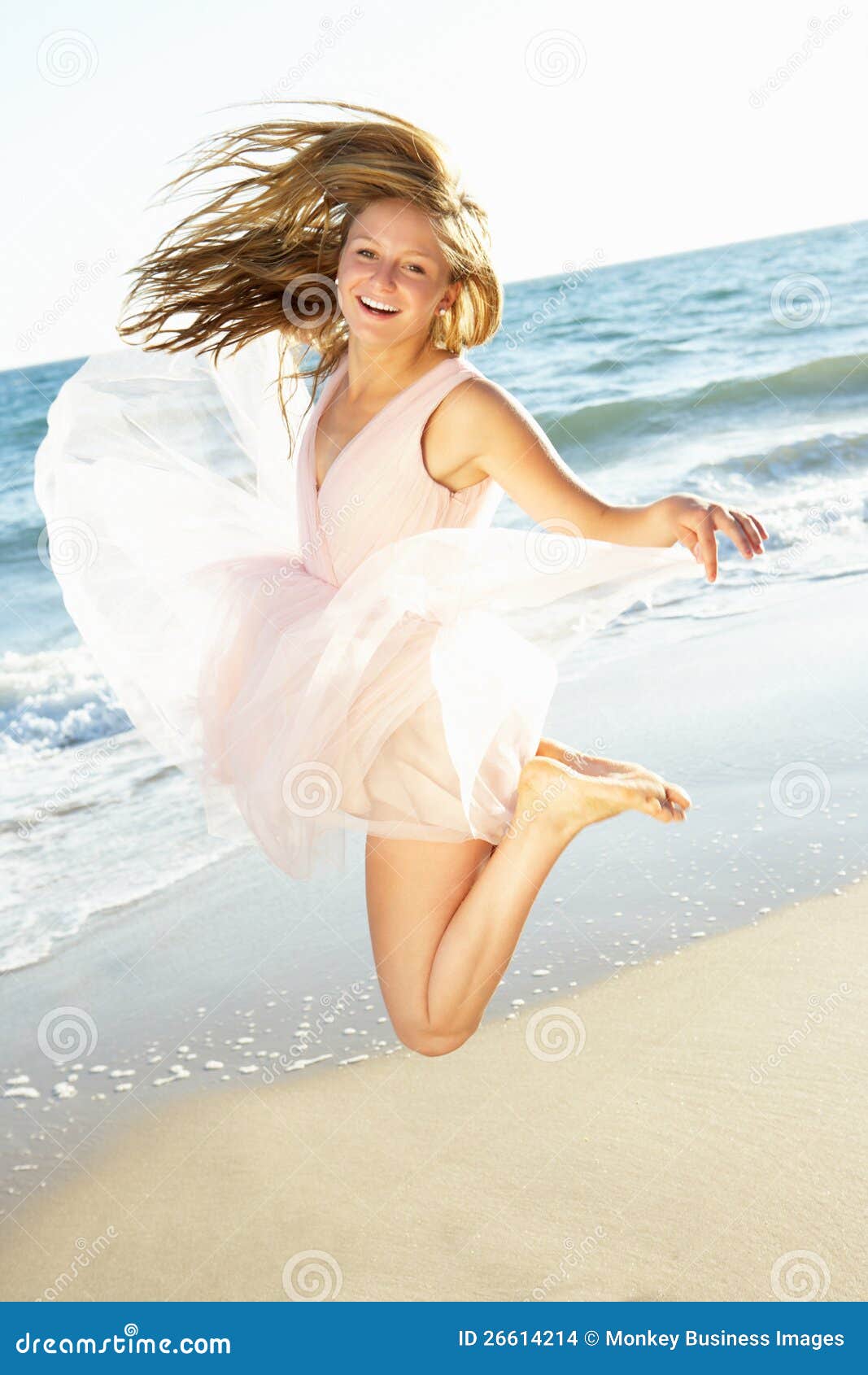 Teenager Girl Enjoying At The Beach 13880405 Stock Photo at Vecteezy